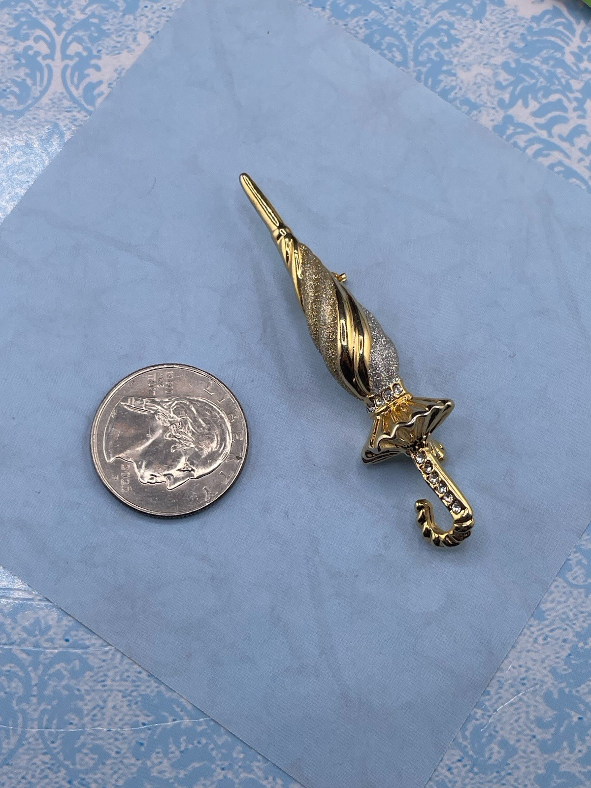 Vintage Whimsical Feminine Umbrella Brooch Pin