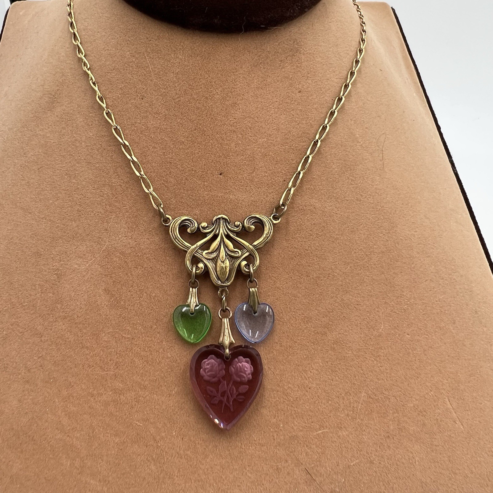 VTG GLASS WORKS STUDIO LTD Glass and Brass Heart CHARM NECKLACE Intaglio 24+”