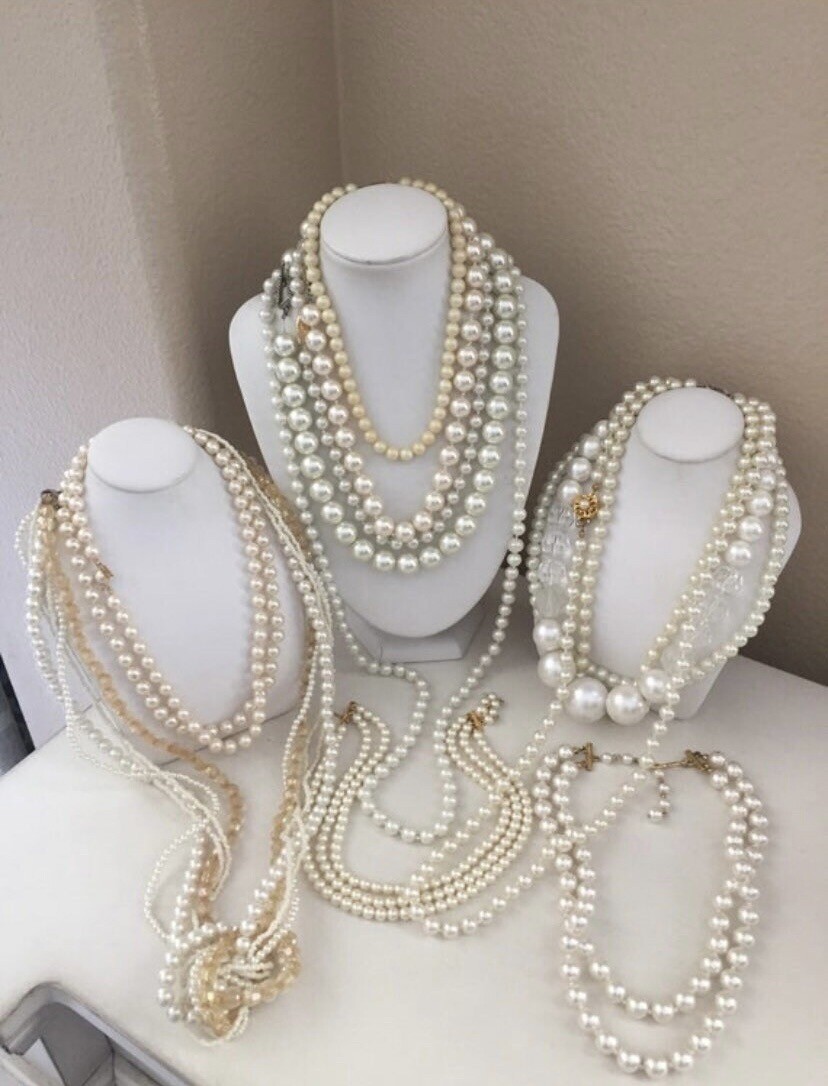 10 Beaded Faux Pearl Necklaces Costume Jewelry Lot Wearable Vintage Pearls