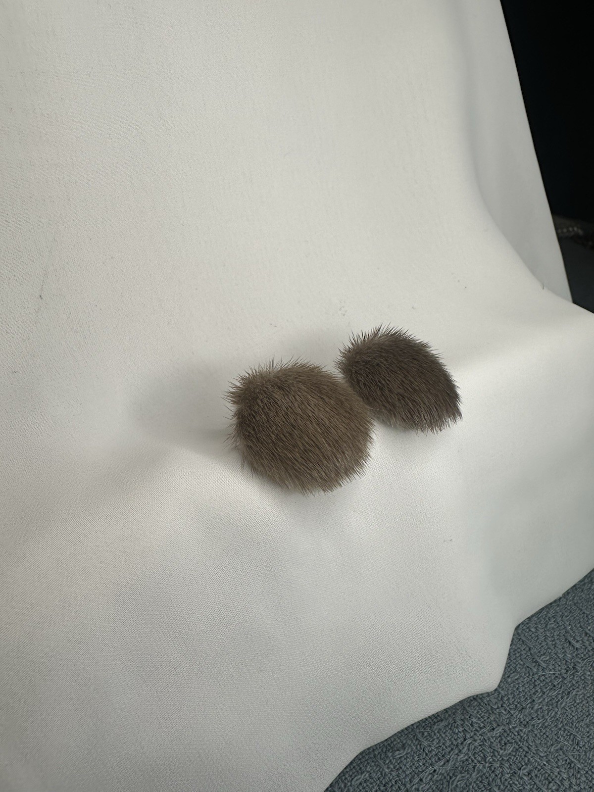 Vintage Genuine Mink Fur Clip-On Stud Earrings Round Fashion Jewelry