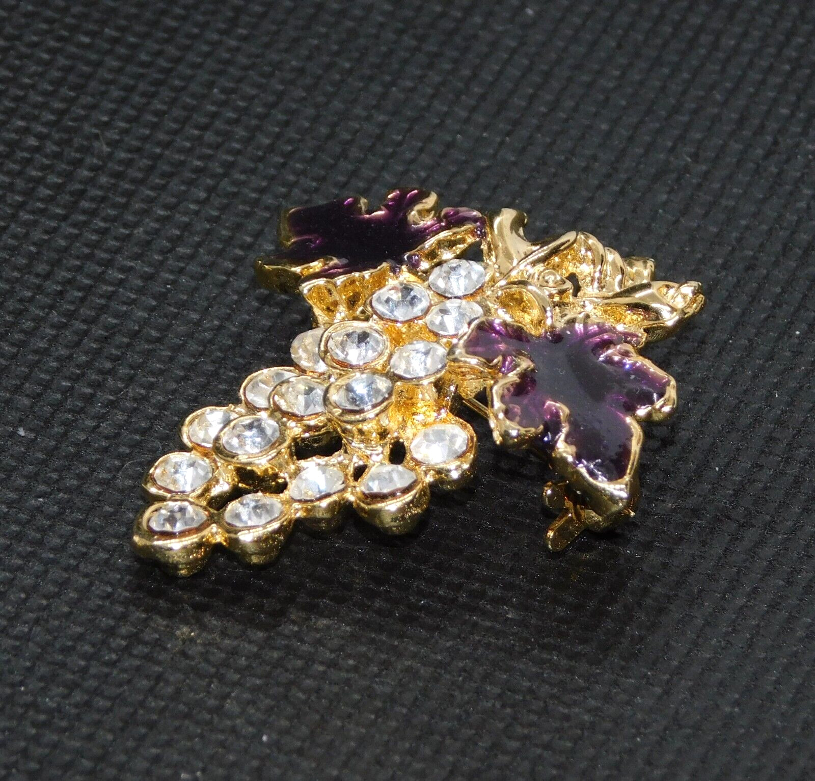 Grapes Vintage Pin Brooch Gold Tone White Rhinestone Purple Enamel Jewelry