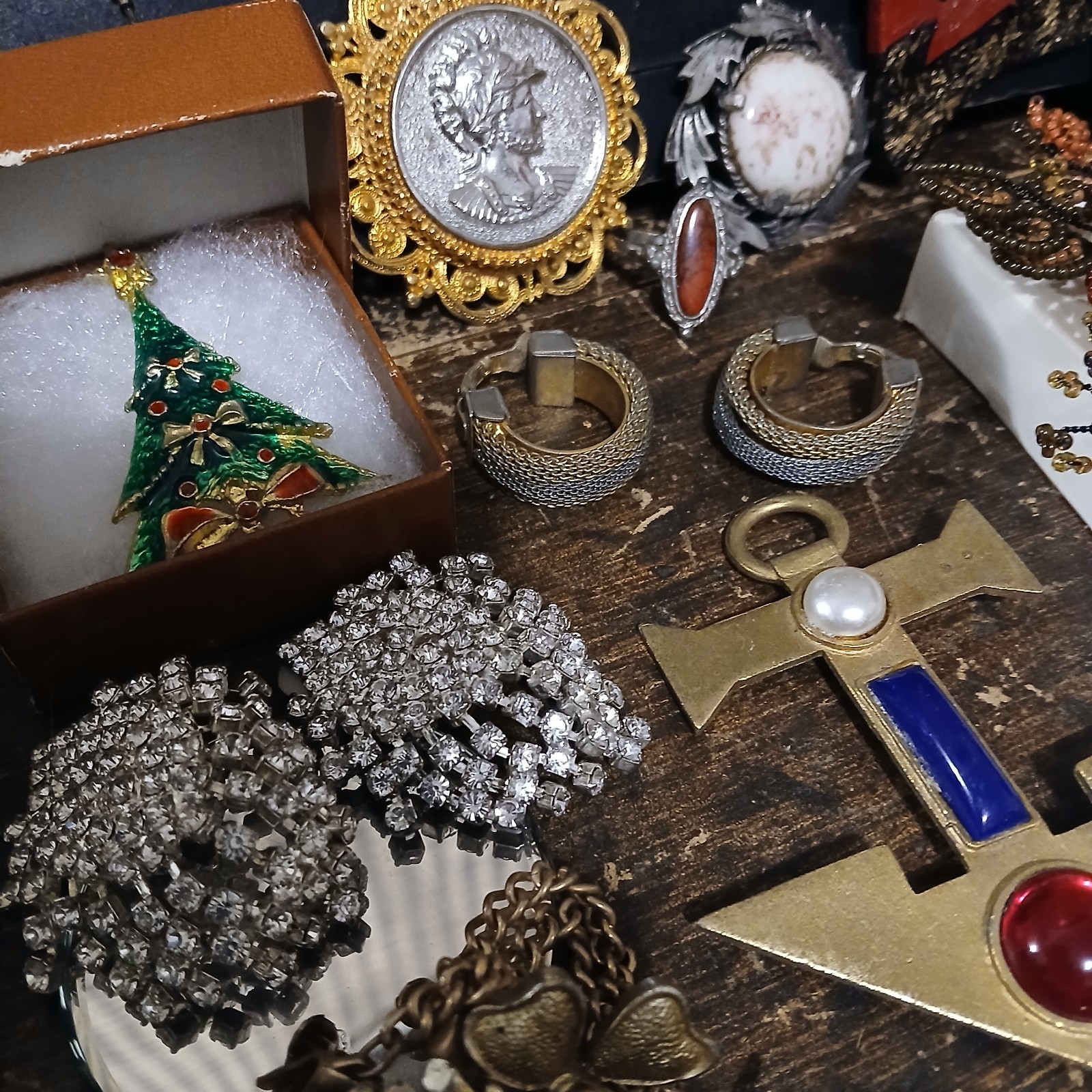 Vintage Costume Jewelry Lot 60s 70s 80s Over 85 Pieces