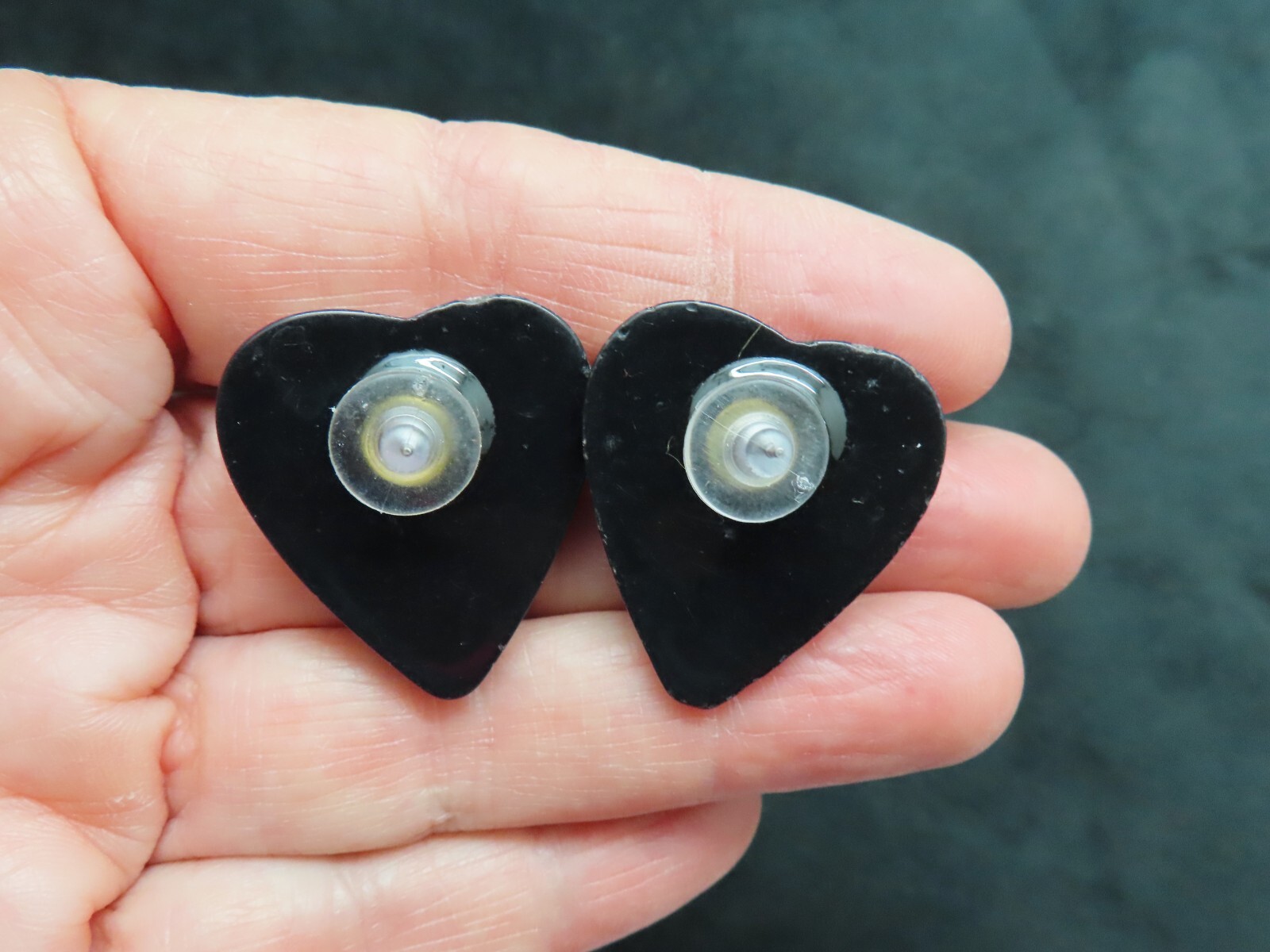 Vintage 1980’s Black & Yellow Heart Motif Pierced Earrings