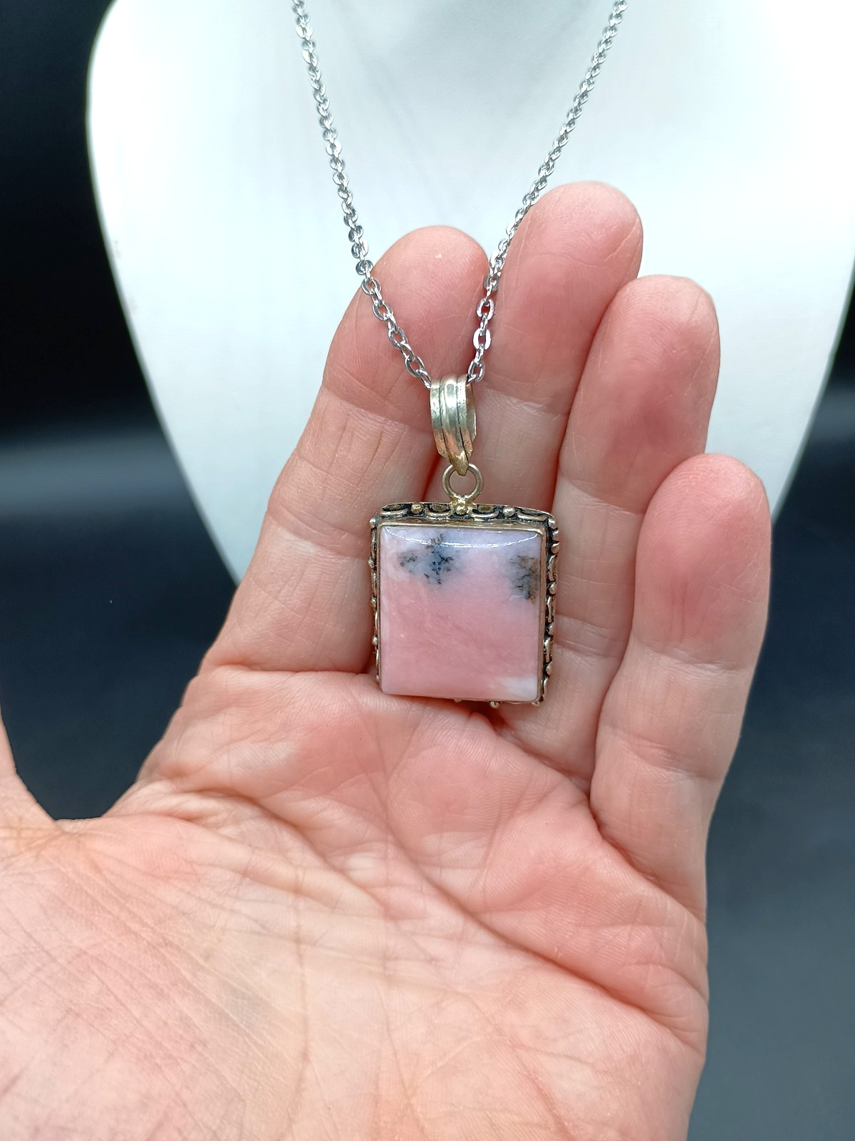 Vintage Rhodochrosite Stone Pendant Necklace Pink Square Silver Tone Chain 17″