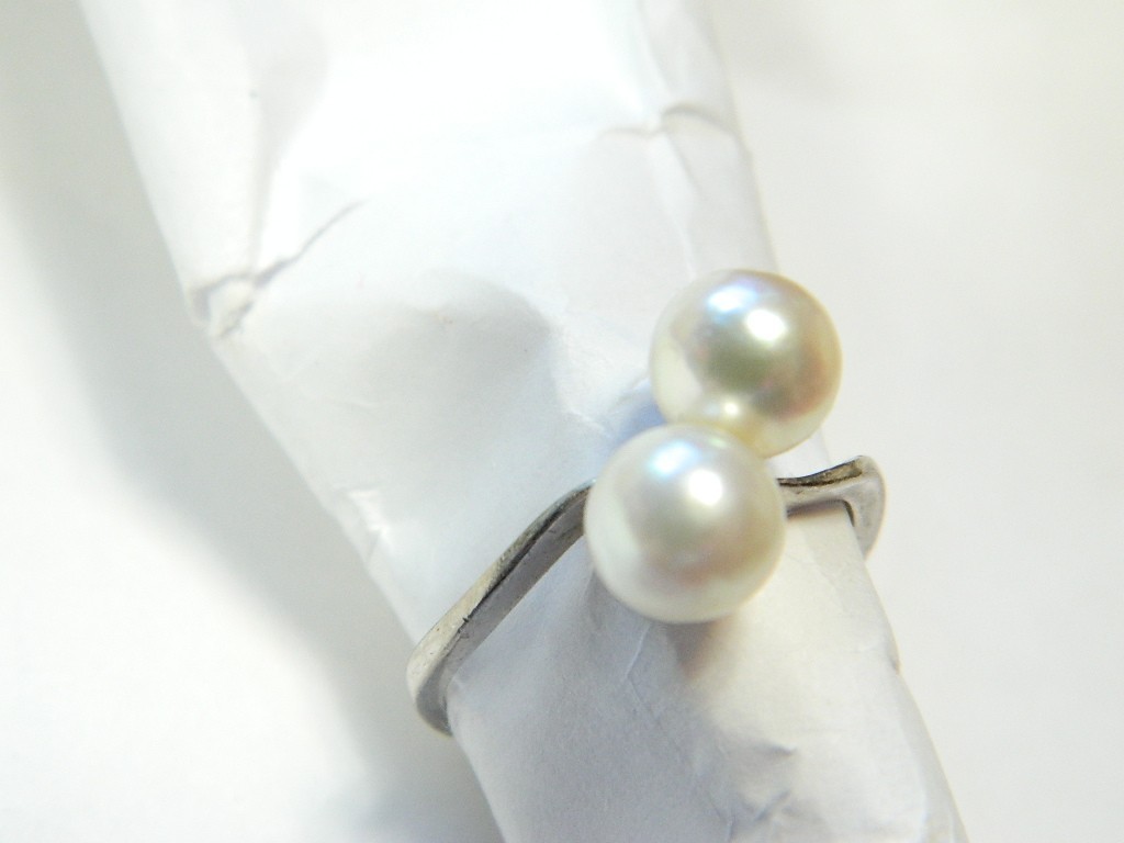Mikimoto 14K White Gold Two 7mm Pearl Ring Japanese Cultured Size 7