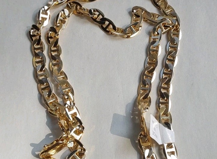 Beautiful Vtg 23″ GoldTone Ladies Necklace Anchor Style Chain w/Original Sheen