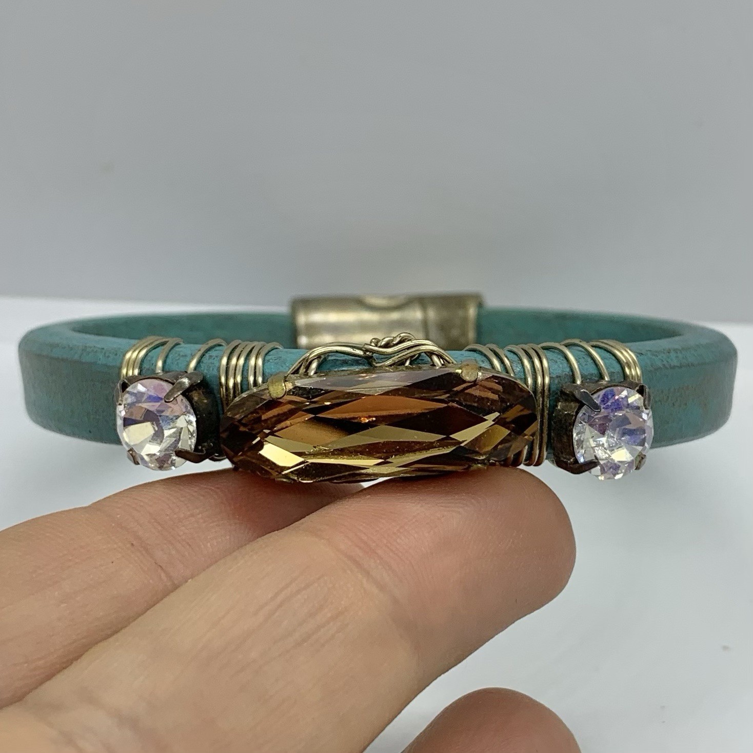 Vtg Turquoise Leather Rhinestone Bangle Cuff Bracelet Size 7.5” Southwestern
