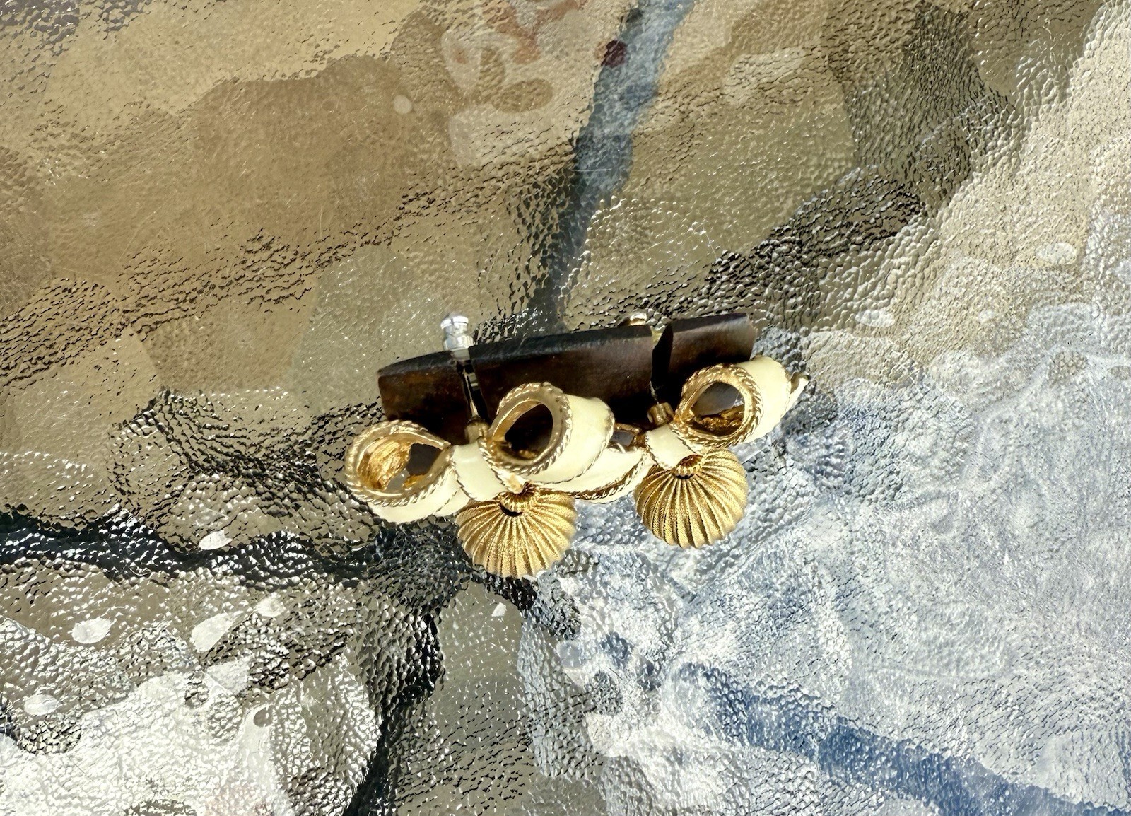 Vintage 1980’s Gay Boyer Gold Tone Cream Enamel Bow Dangle Pierced Earrings