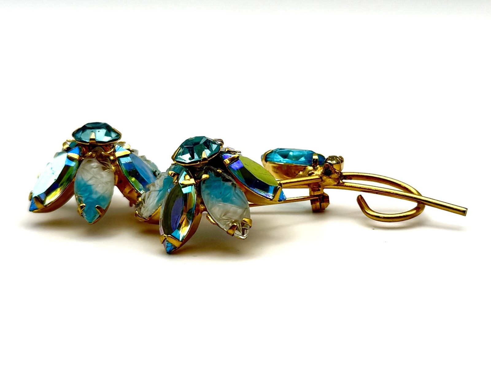 Vintage Blue Aqua Aurora Borealis Rhinestone Flower Brooch Pin Gold Tone MCM