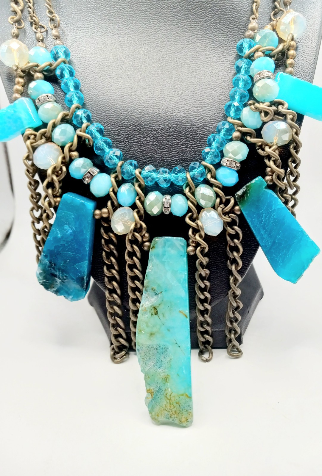 Vtg Natural Polished Stone & Brass Faceted Crystal Statement Necklace 8.5″ Drop