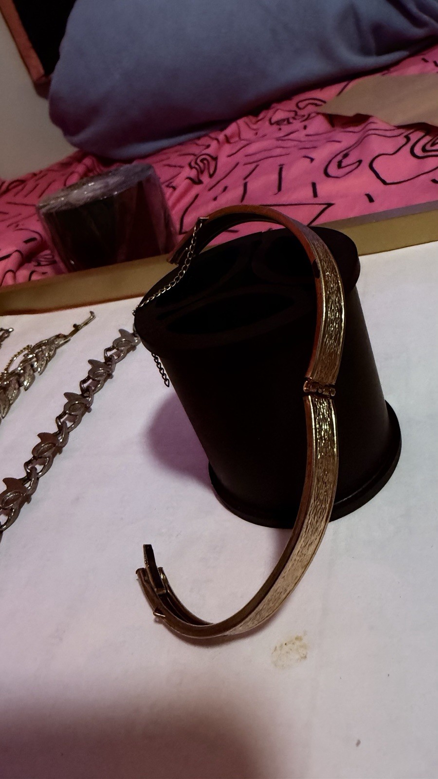 Vintage Gold-Tone Hinged Bangle Bracelet-Textured Finish Classic Statement Piece