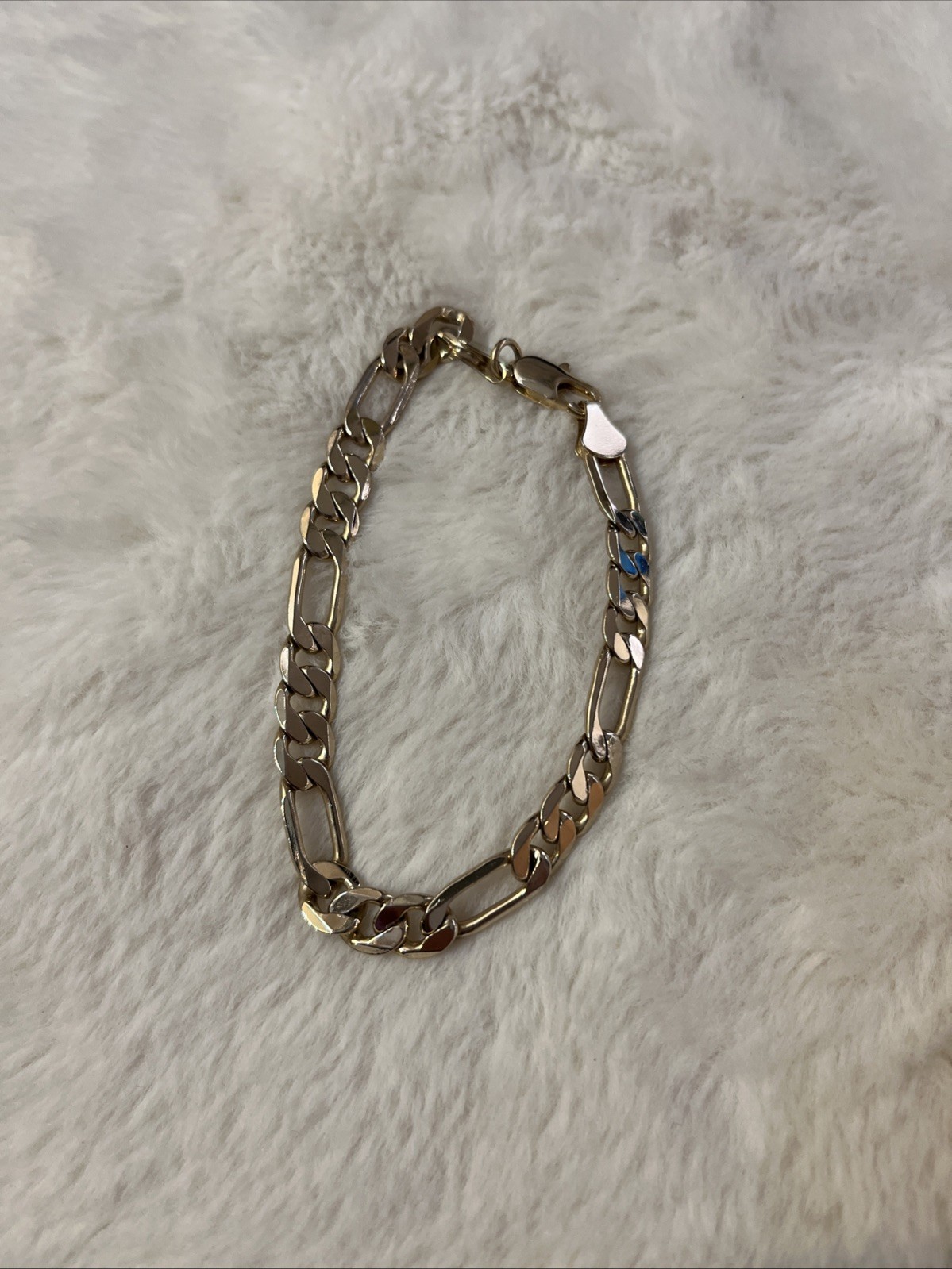 Vintage 1980s Gold Tone Figaro Link Bracelet Cast Lobster Clasp 7.75”