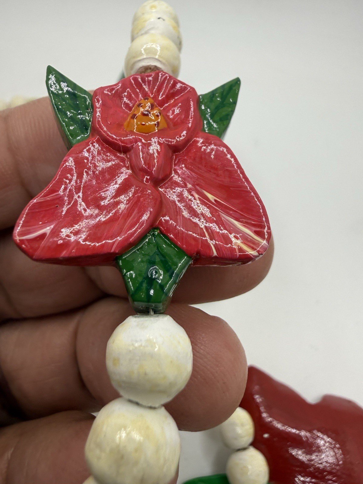 Vintage Hand-Carved Wood Orchid Necklace Tropical Flowers Red Cream Purple