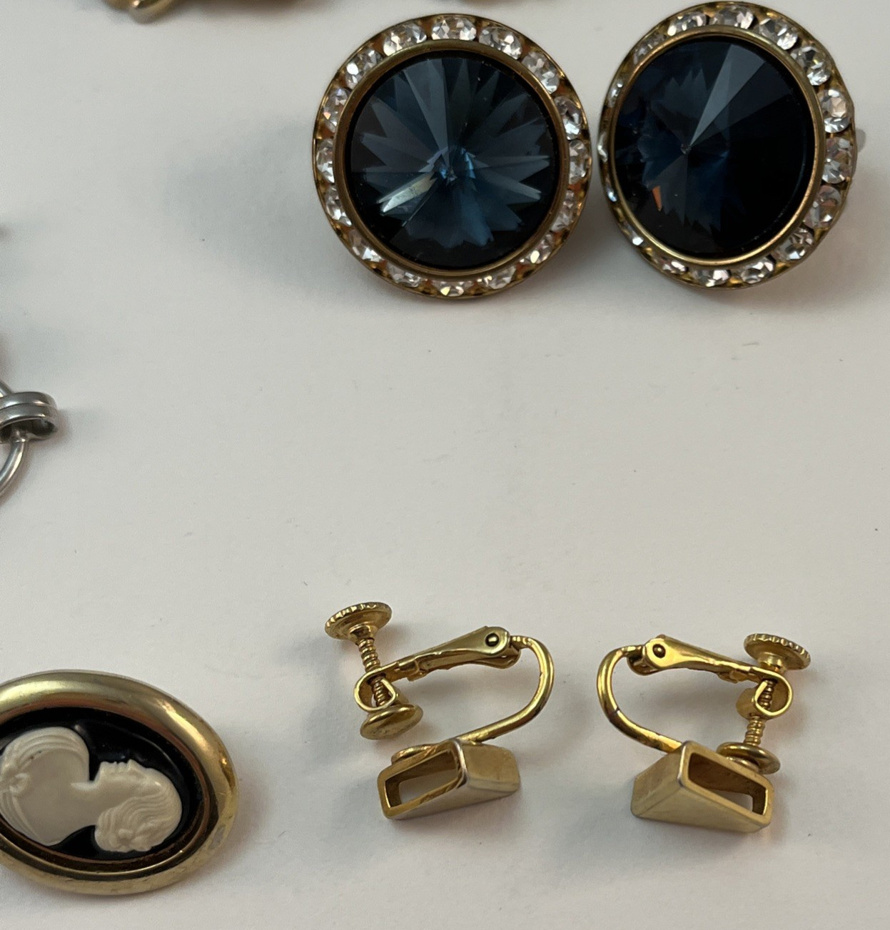 Vintage LOT of 8 Pair Clip-On Screwback Earrings Weiss Gay Boyer Napier Lazuli