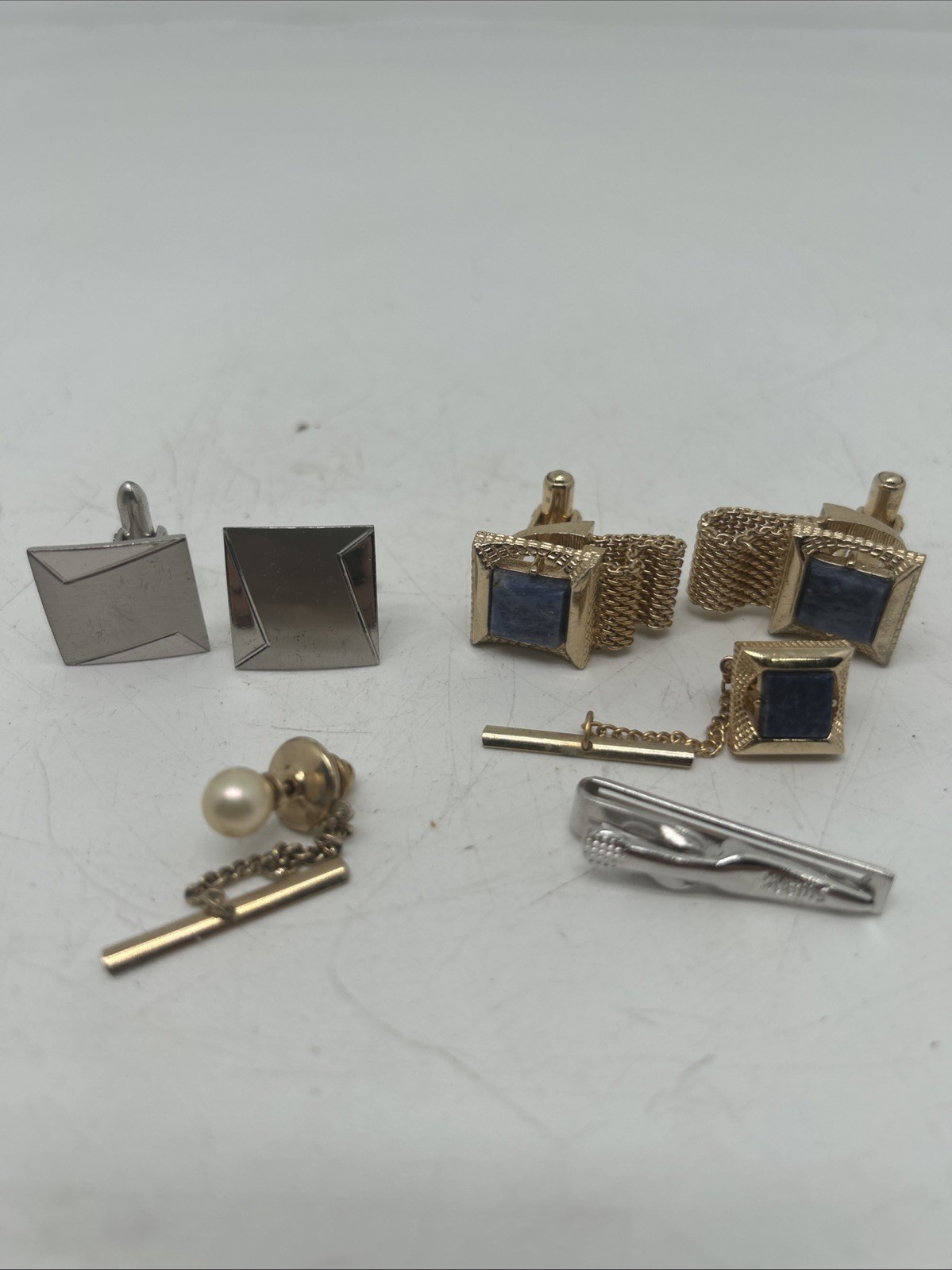 Vintage Lot of Cuff Links And Tie Clips Clasps J64