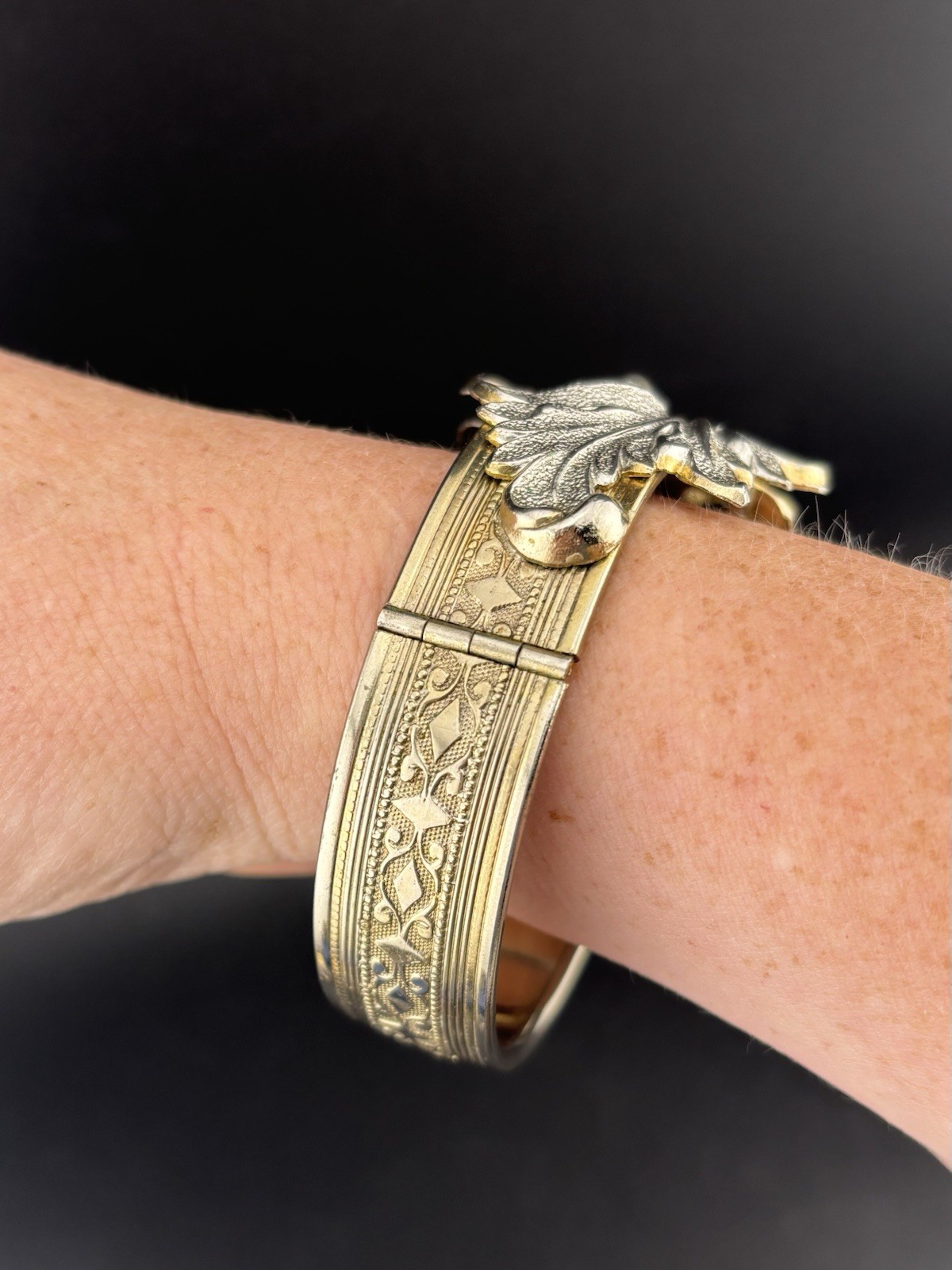 Victorian Revival Leaf Two Toned VTG Hinged Bangle Bracelet 2 3/8 Inch Diameter
