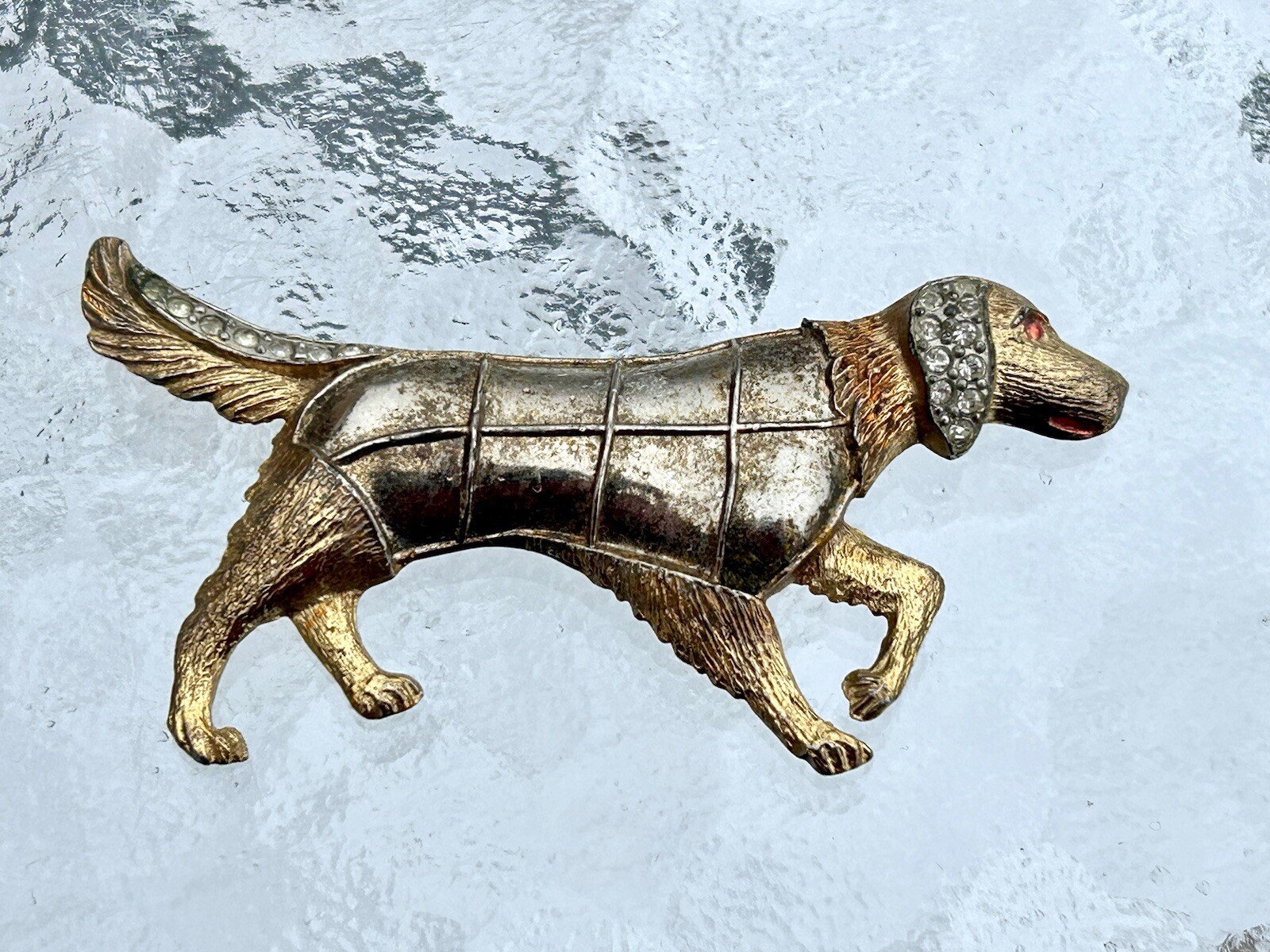 Vtg Rustic Artisan Pointer Dog Hunting Dog Rare Brooch Pin 21.4g