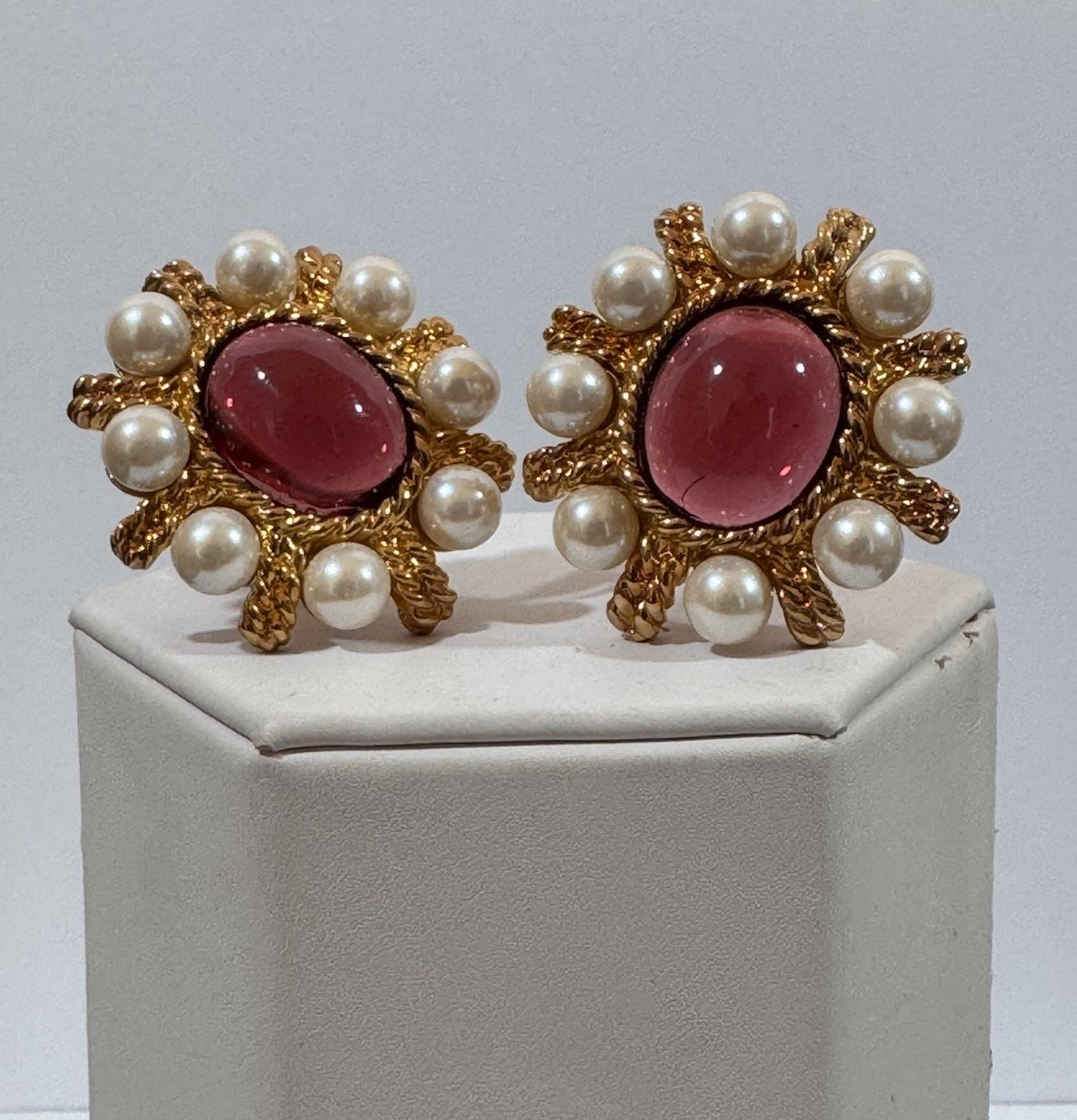 Vintage NOS Ciner Ruby, Emerald & Blue Gripoix Glass Cabochon & Pearl Earrings!