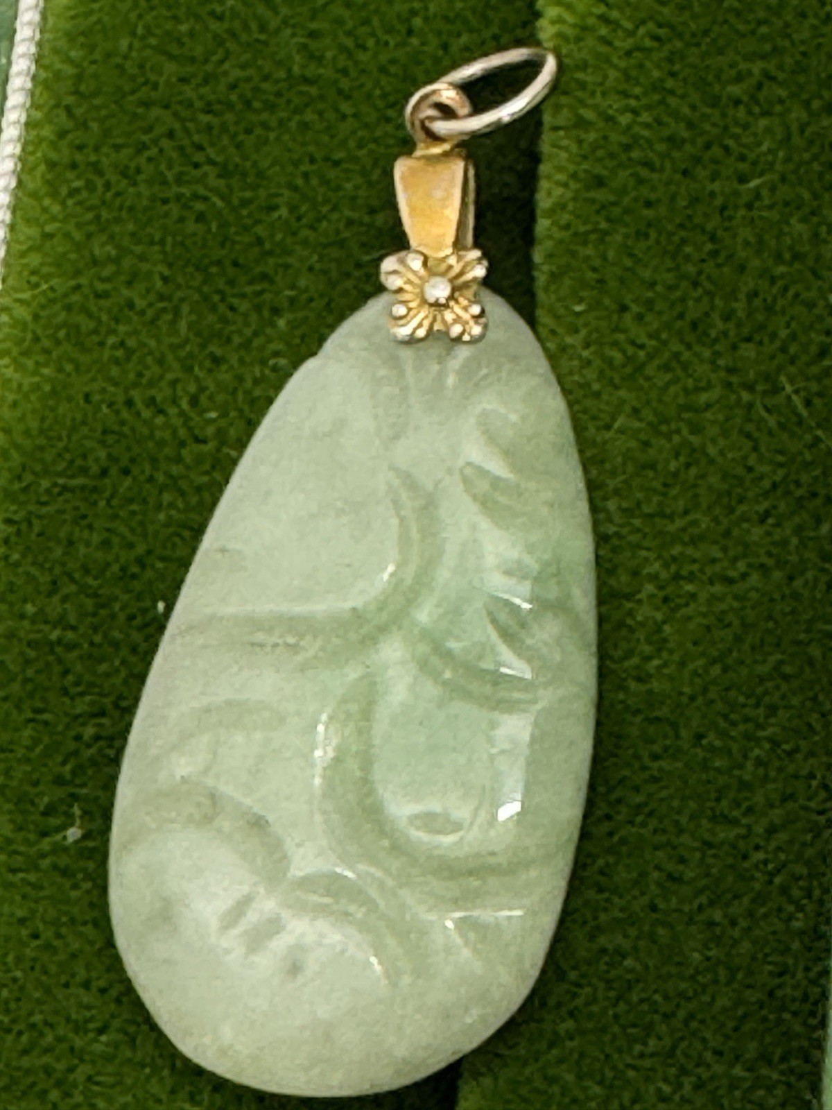 Vintage Carved Jade Pendant Green 1.5″