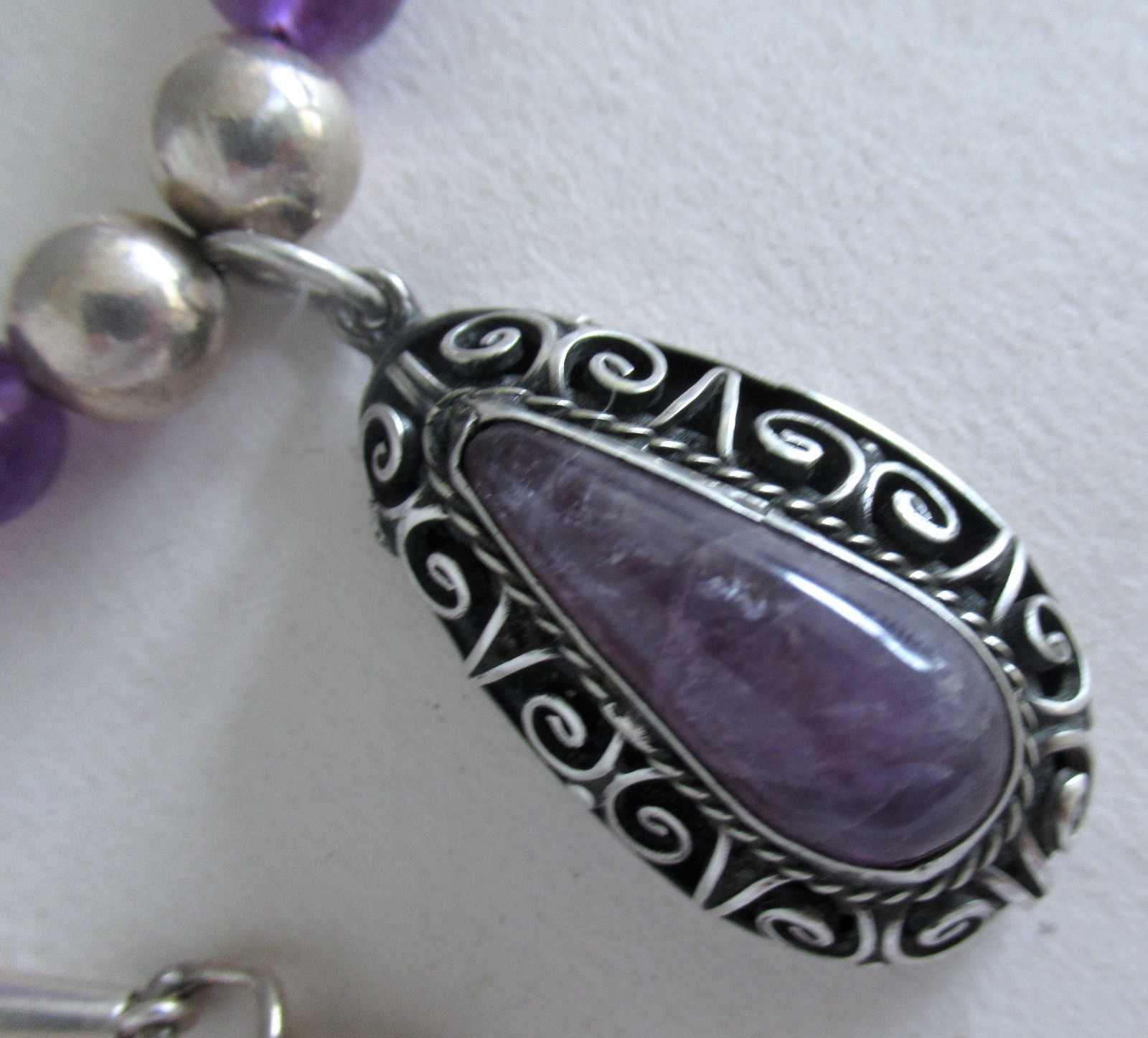 STERLING & AMETHYST MEXICO PENDANT & NECKLACE, 22 INCHES, 8.5MM WIDE, 49 GRAMS