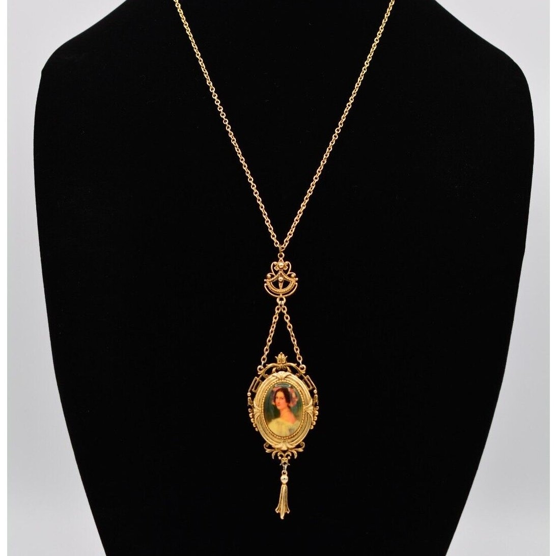 ART Vintage Renaissance Portrait Pendant Necklace Antiqued Gold Signed 60s BinAU