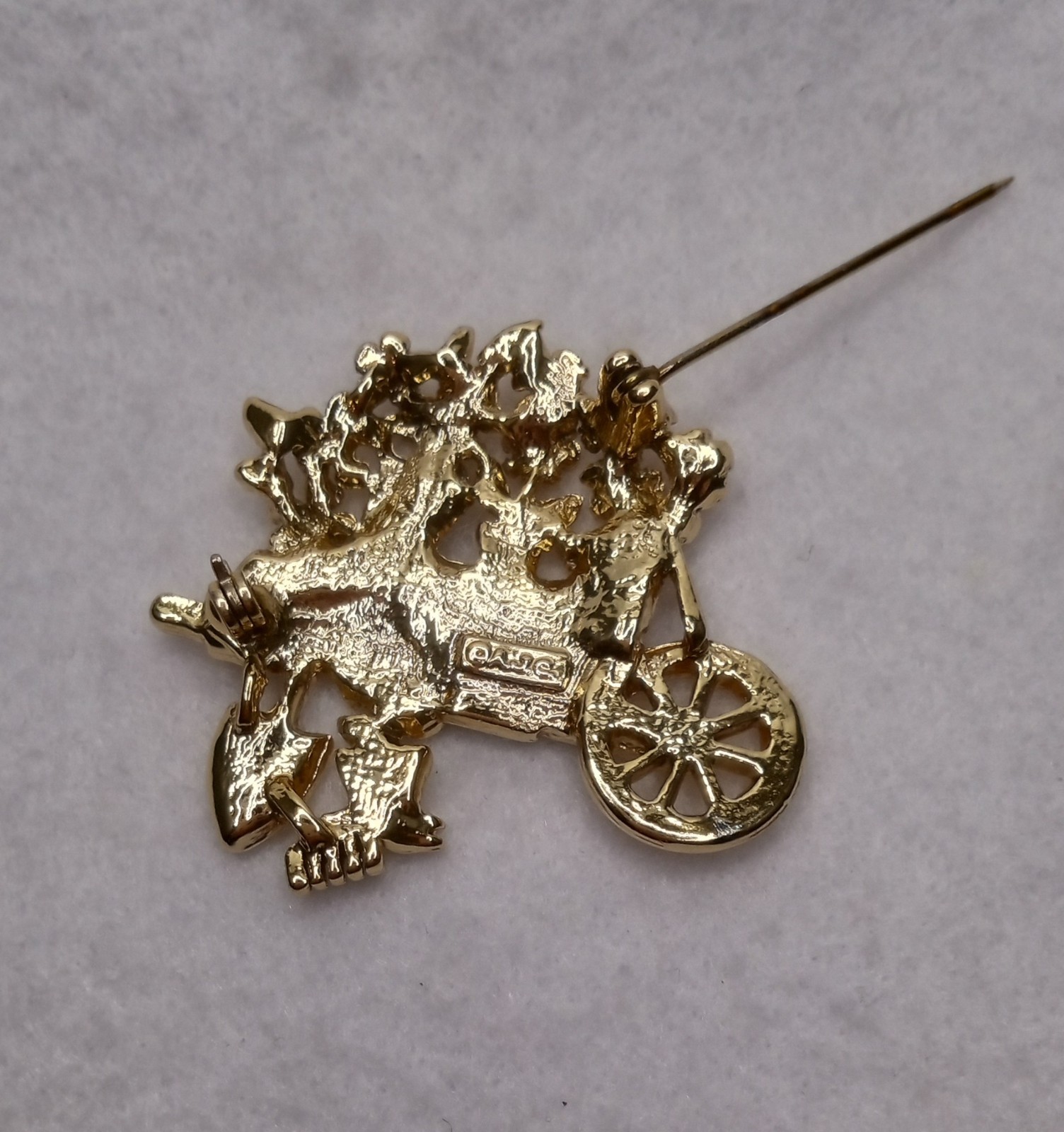 Wheelbarrow of flowers Brooch, gold tone, garden, spring Flower Cart AJC