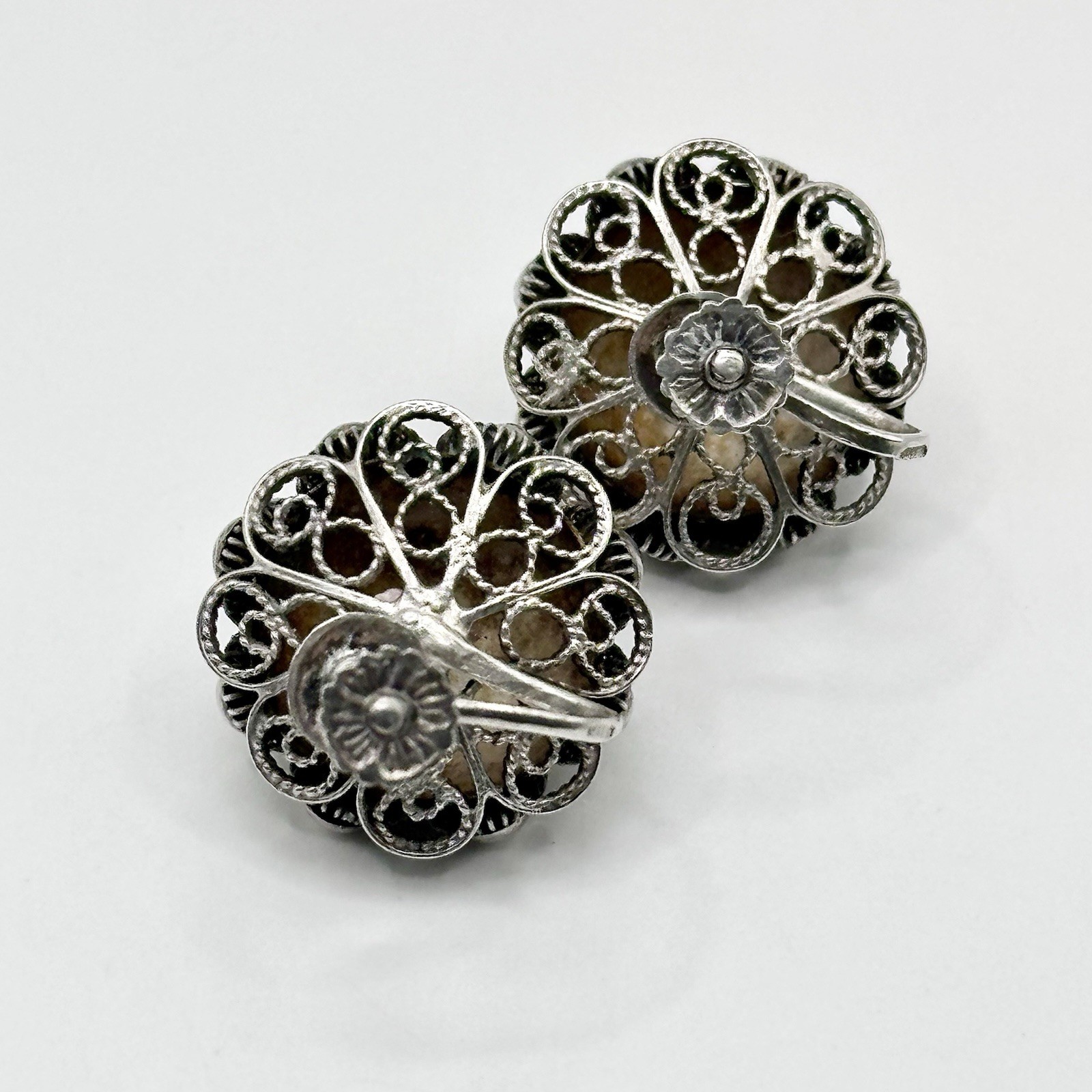 Vintage Antique Silver Cannetille Filigree Screw Back Earrings READ