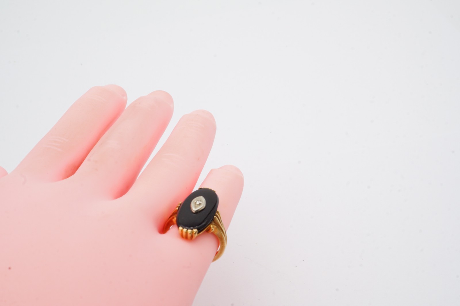 Vintage 10k Yellow Gold Black Onyx Diamond Ring Size 1.75