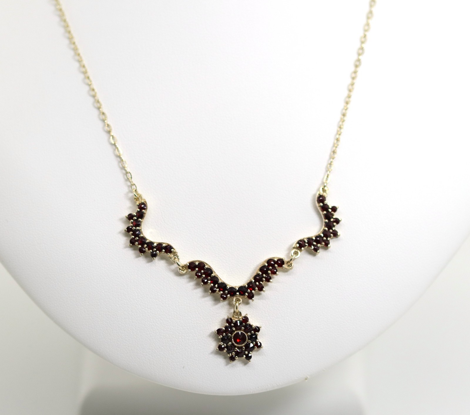 Vintage Silver Necklace Czech G 900 Gold Plated + Garnet Gems Star ,L:17 7/8in