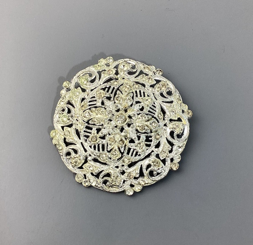 Vintage New England Glass Works Silver & Rhinestones Filigree Brooch Pin Large