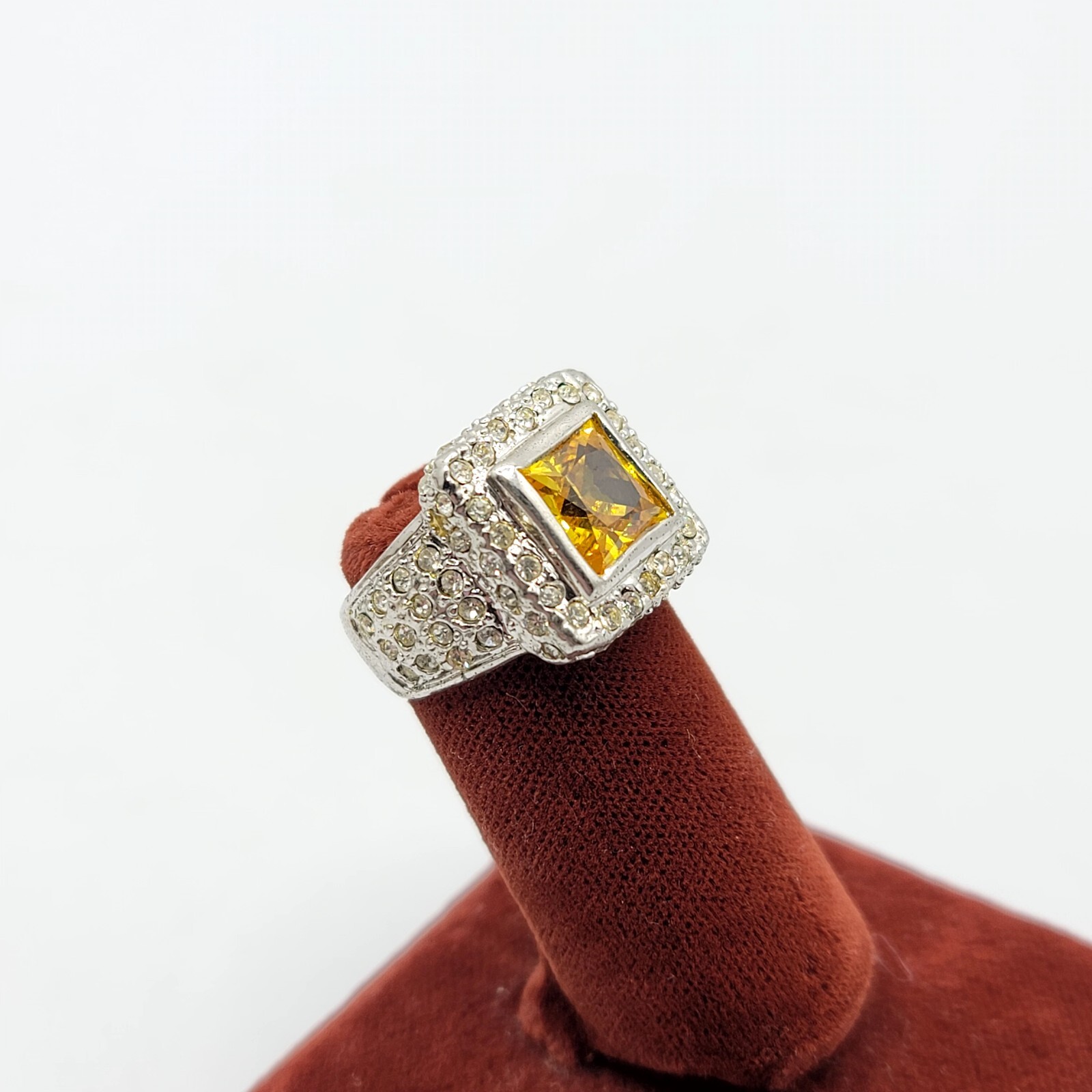 Vtg Sz 5 Ring Citrine Faceted Cubic Zirconia Clear Rhinestones Fashion Jewelry
