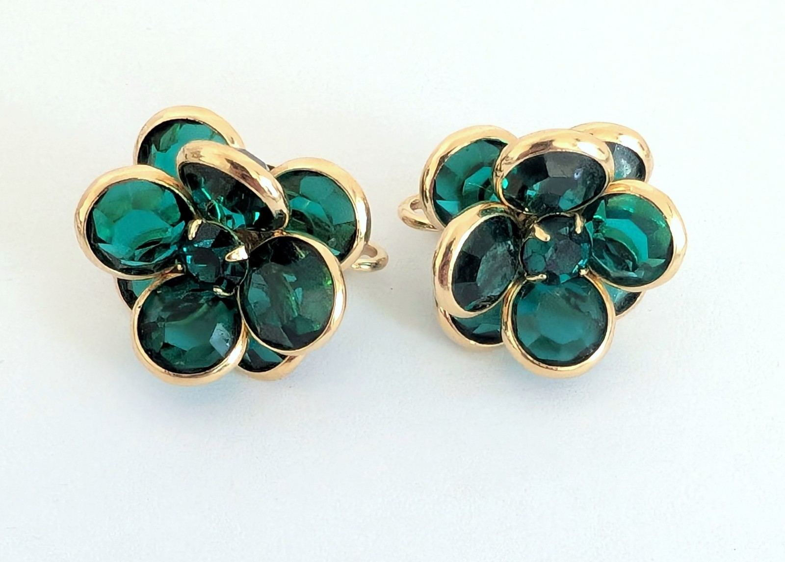 Gorgeous Vintage Bezel Set Dark Green Crystal Necklace & Clip Earrings Set