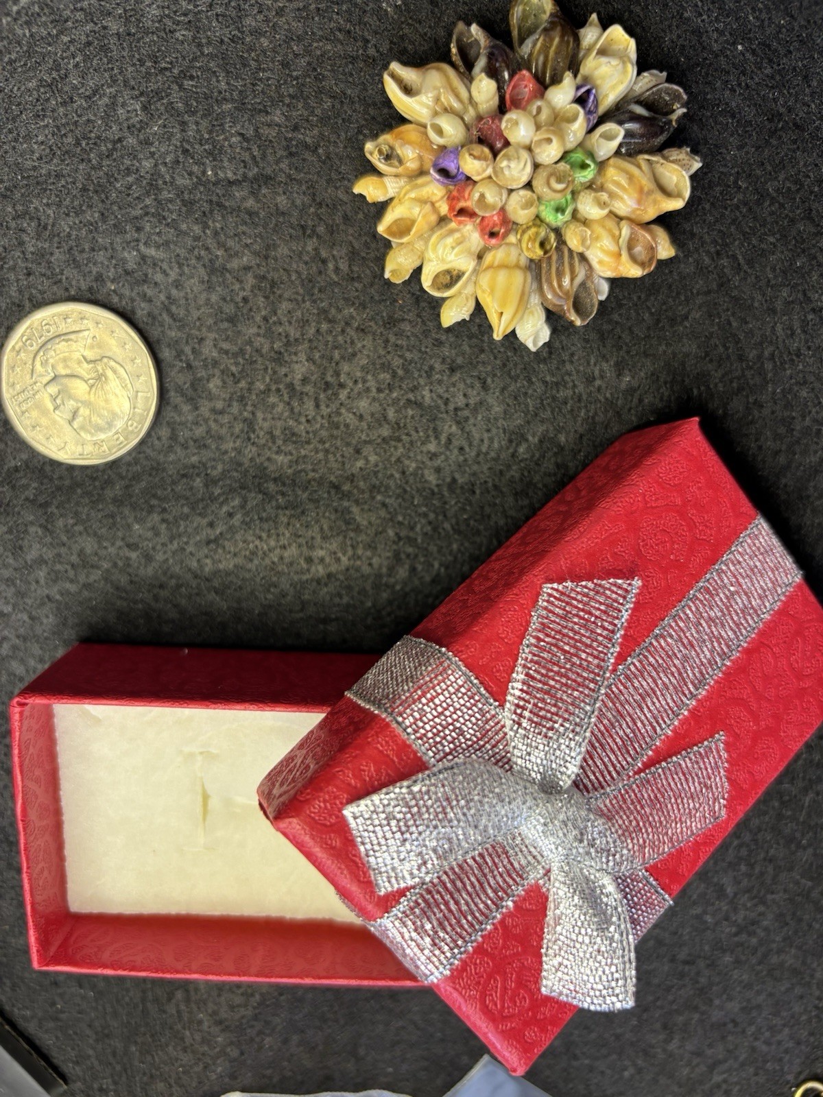Vtg Artisan Made Natural Seashell Brooch Floral Design Multicolor 2” W/ Box