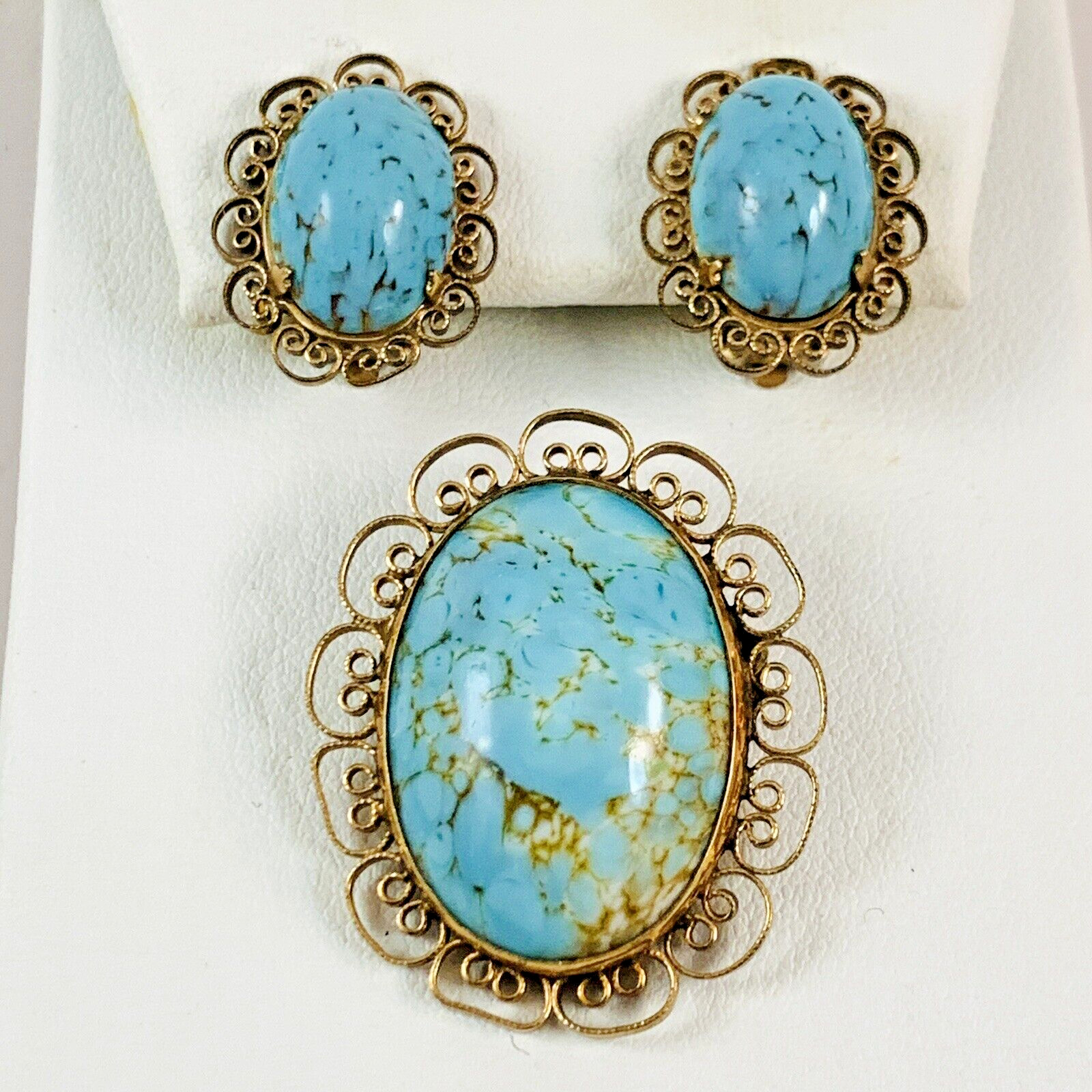 VTG Faux Turquoise Glass Signed AC 1/20th 12K GF Brooch & Clip on Earring Set