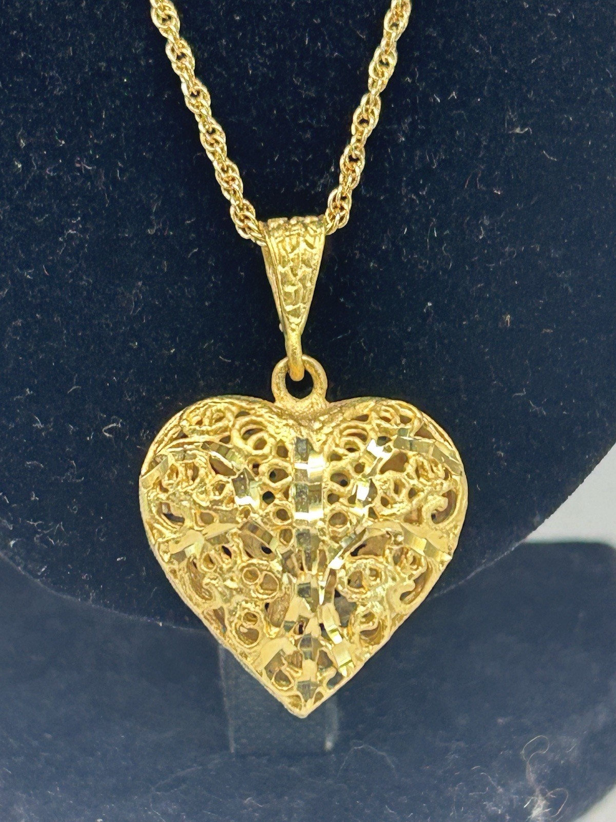 Vintage Filigree Heart Necklace Puff Gold Tone In Jewelers Box 24”
