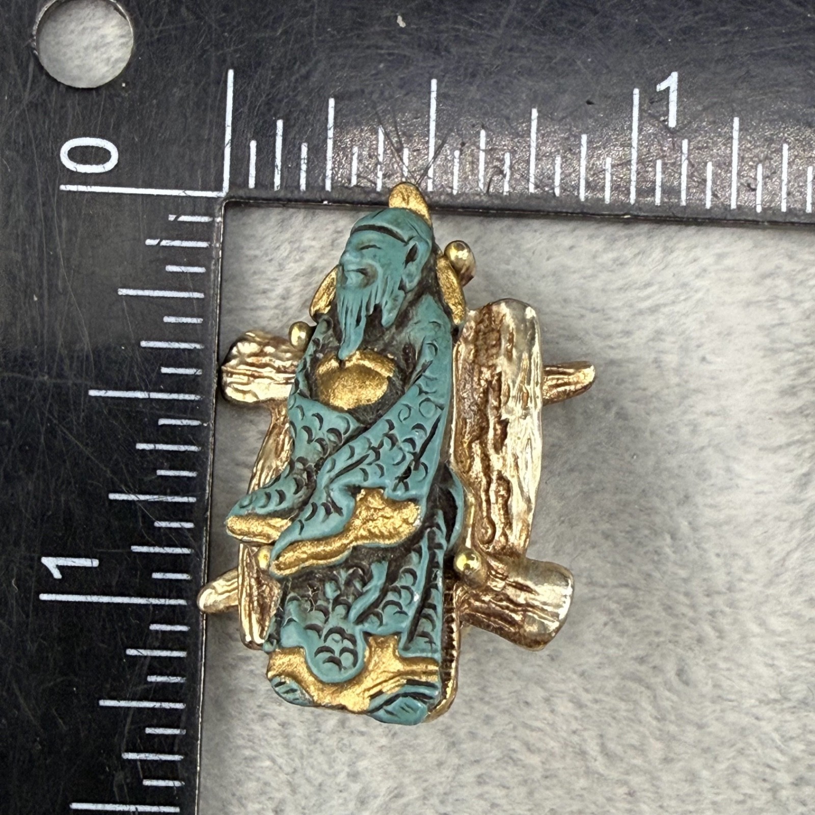 Vintage Dina Clip On Earrings Gold Tone Asian Theme
