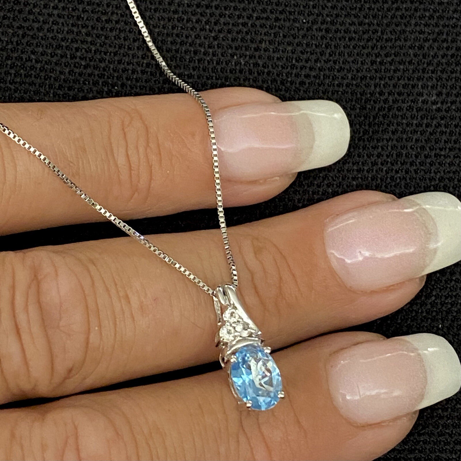 DAINTY ESTATE STERLING SILVER TOPAZ & WHITE SPINEL COCKTAIL NECKLACE 18” LONG