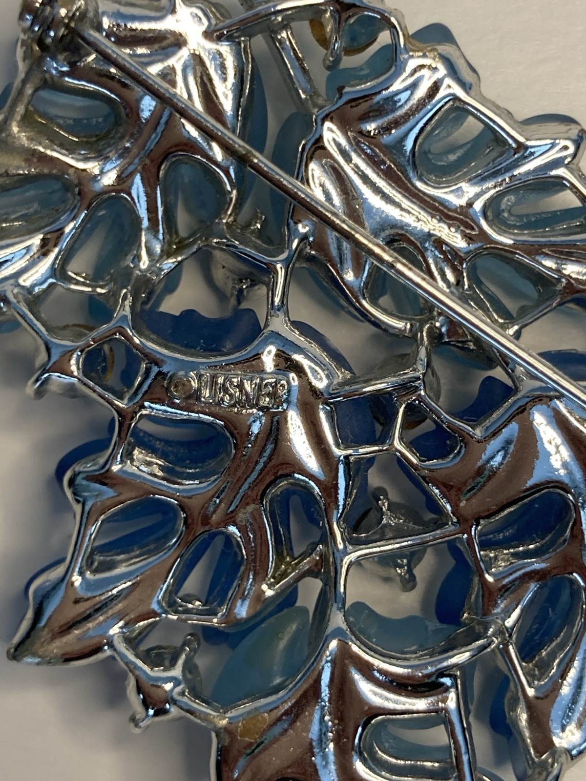 Vintage LISNER Blue Molded Jelly Lucite Leaves Brooch