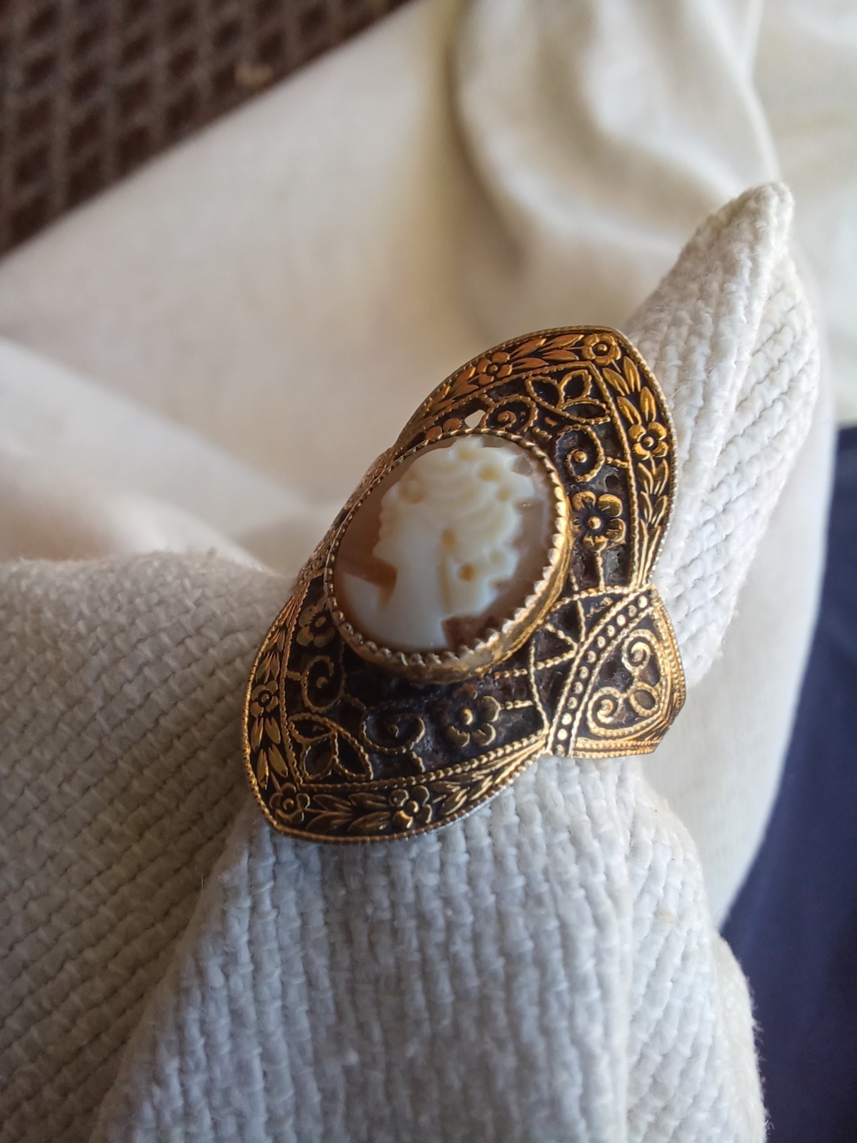 VINTAGE ART DECO JOE ESPOSITO ESPO CARVED SHELL CAMEO 18K HGE FILIGREE RING 7.25