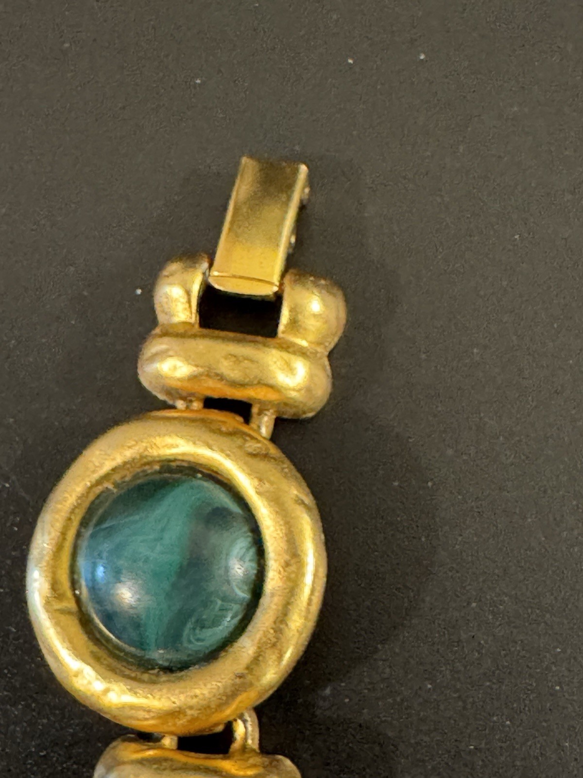 Vintage 16” Green Glass Cabochons Gold Tone Necklace