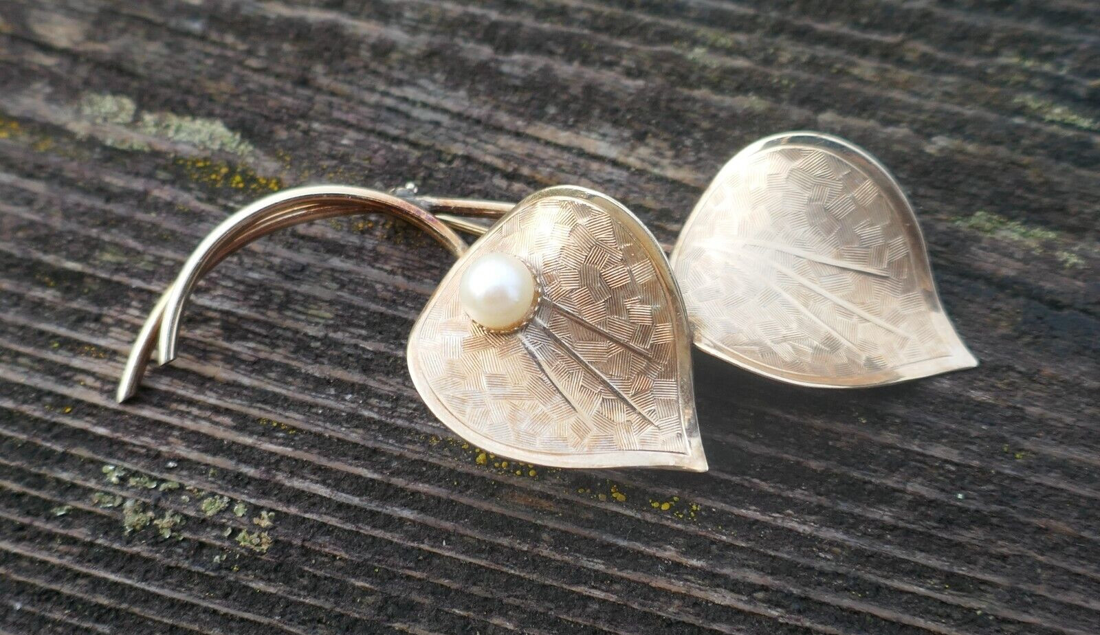 Vintage Winard 12k Yellow Gold Filled & 5.3mm Pearl Leaf Designed Brooch / Pin