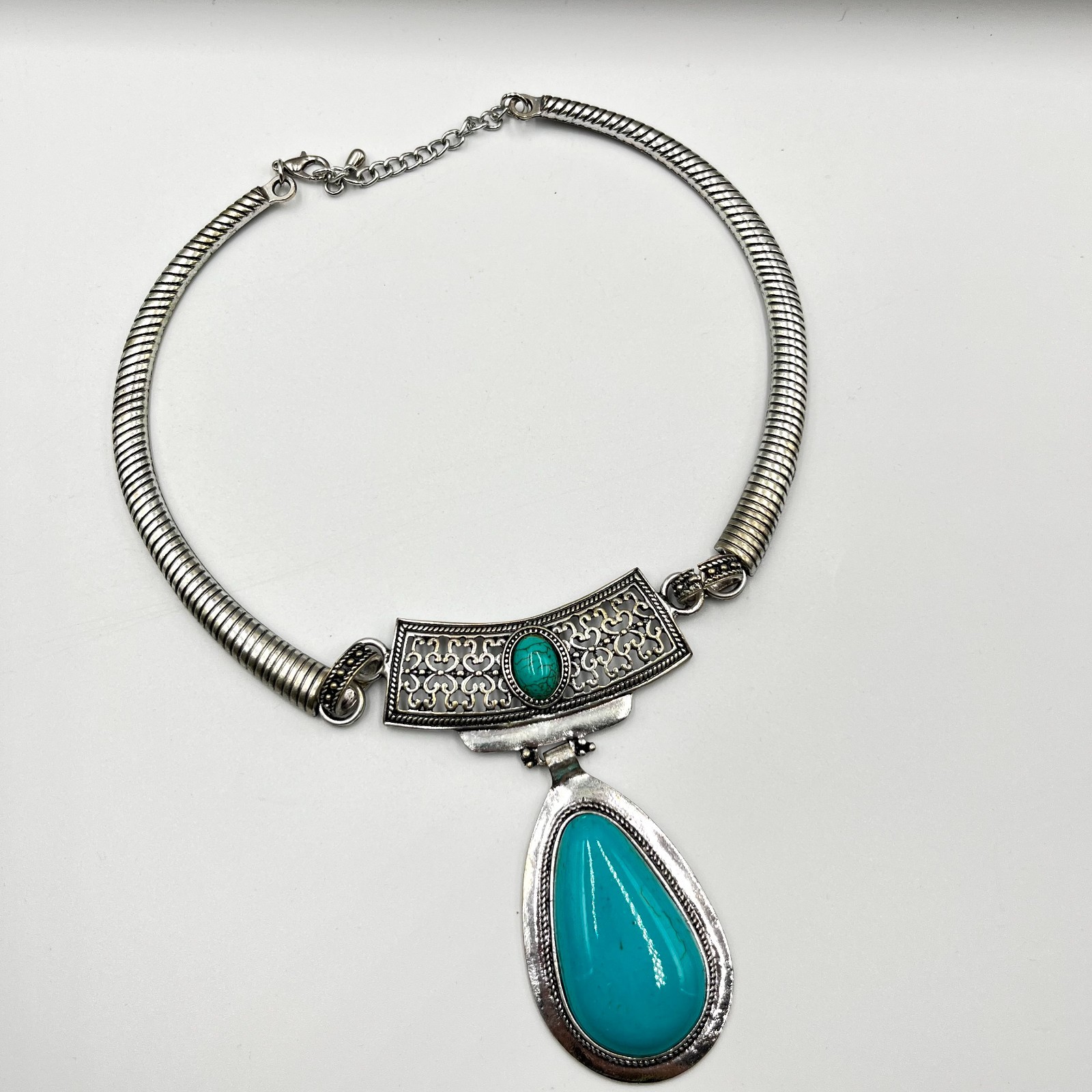 VTG Western Silver Tone Faux Turquoise Teardrop Filigree Collar Choker Necklace