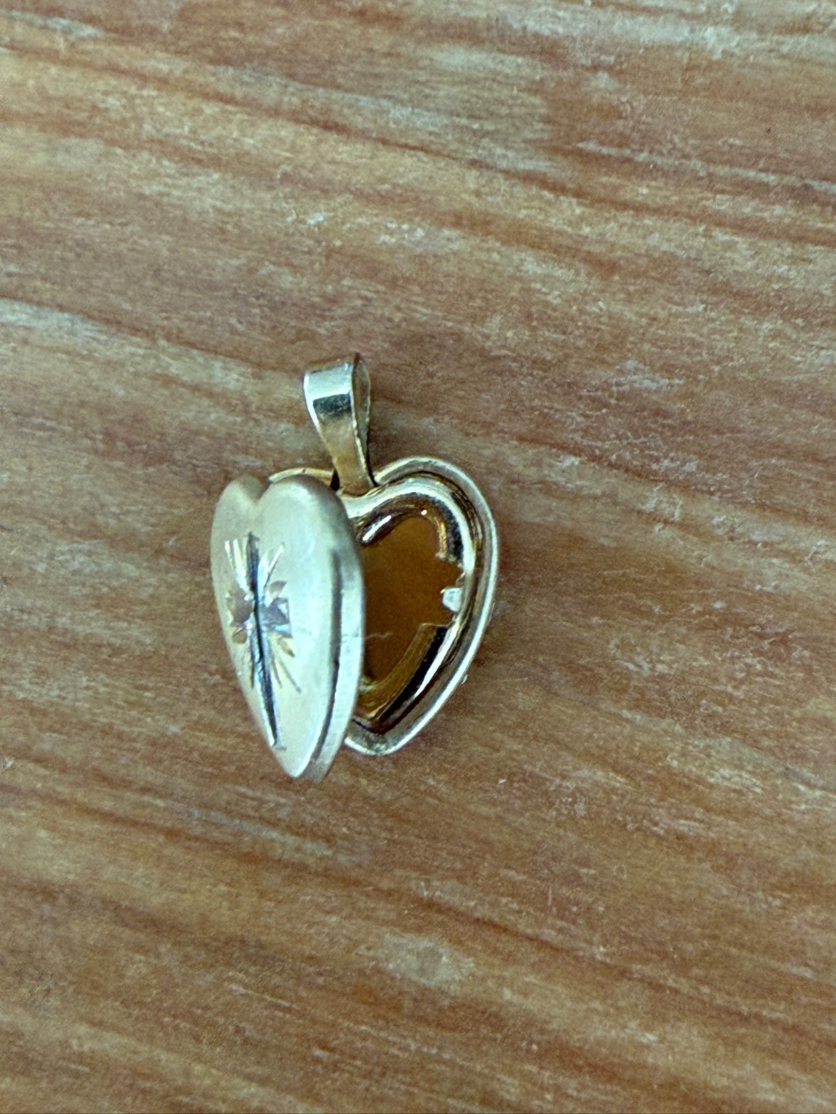 Vintage 14K Gold-Filled Heart Locket