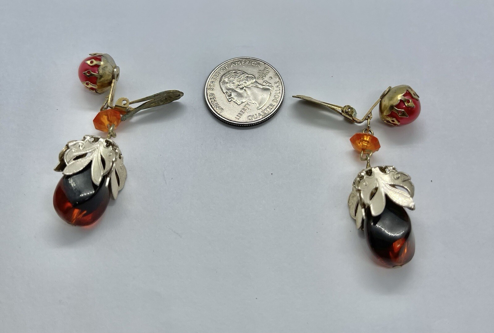 Vintage Mid Century Mod Orange Peach Brown Beads Dangle Clip Earrings Hong Kong