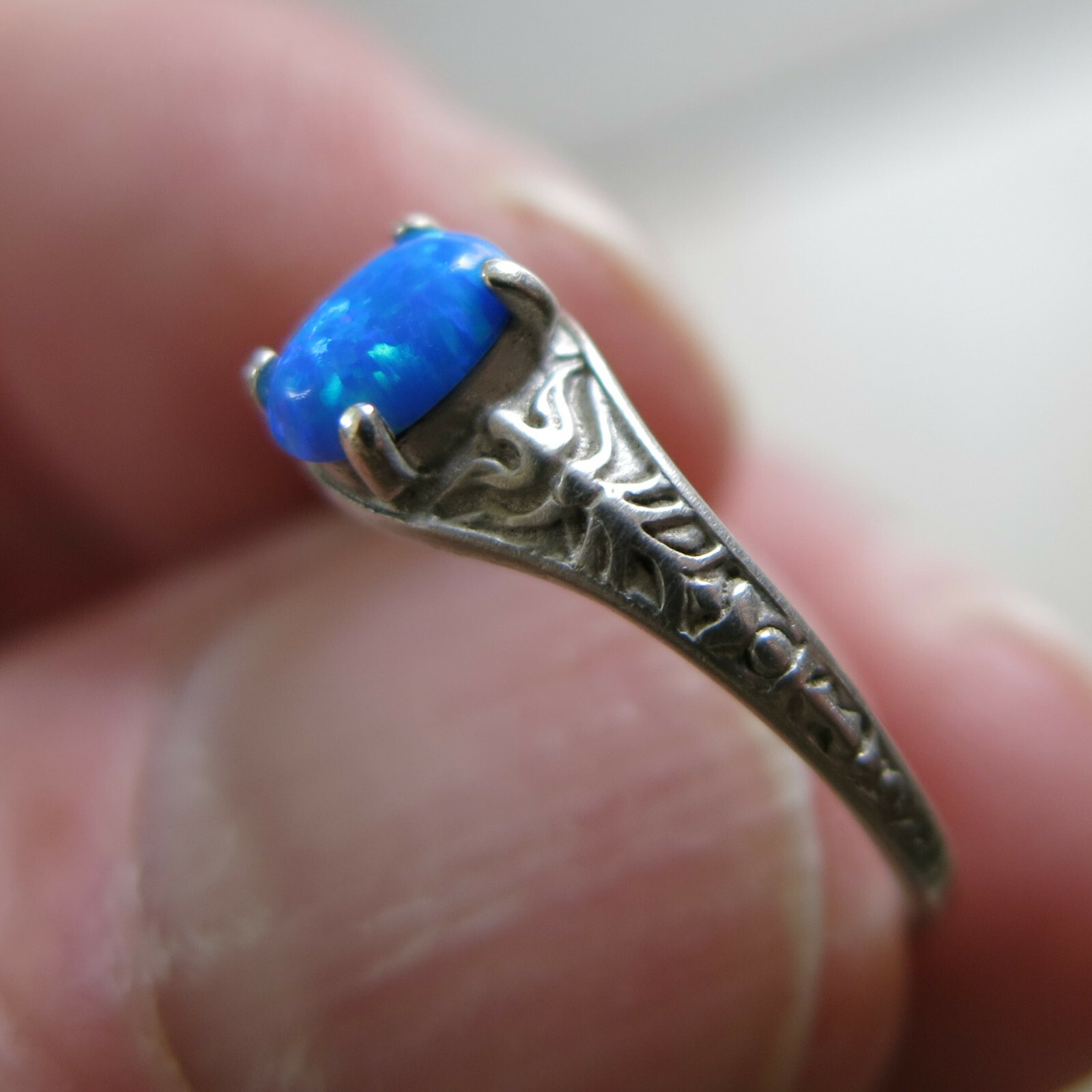 Sterling Silver WM Ring Faux Opal 1.5g Size 7 [6586]