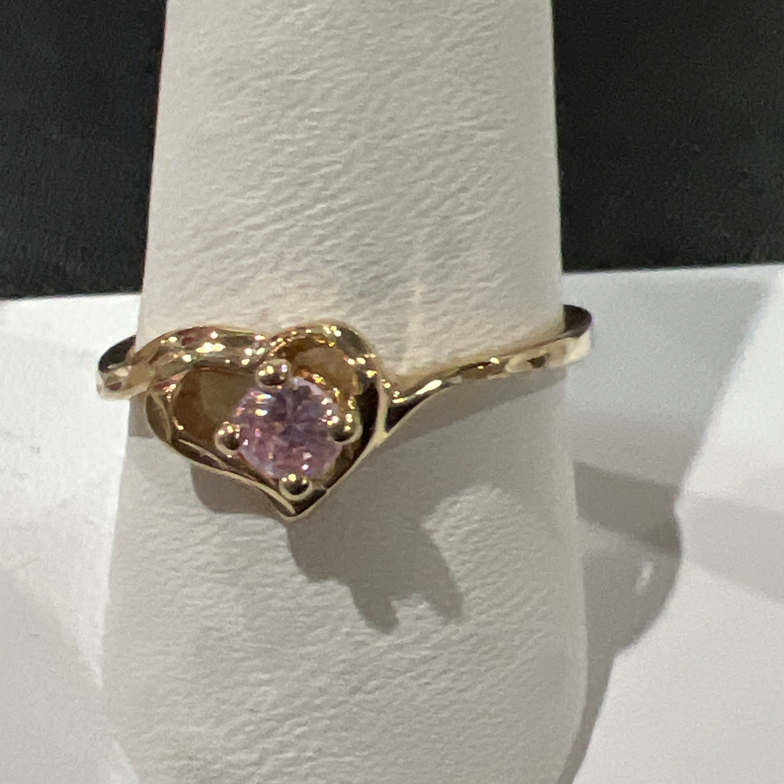Cop89 Ring Size 10 Pink Stone