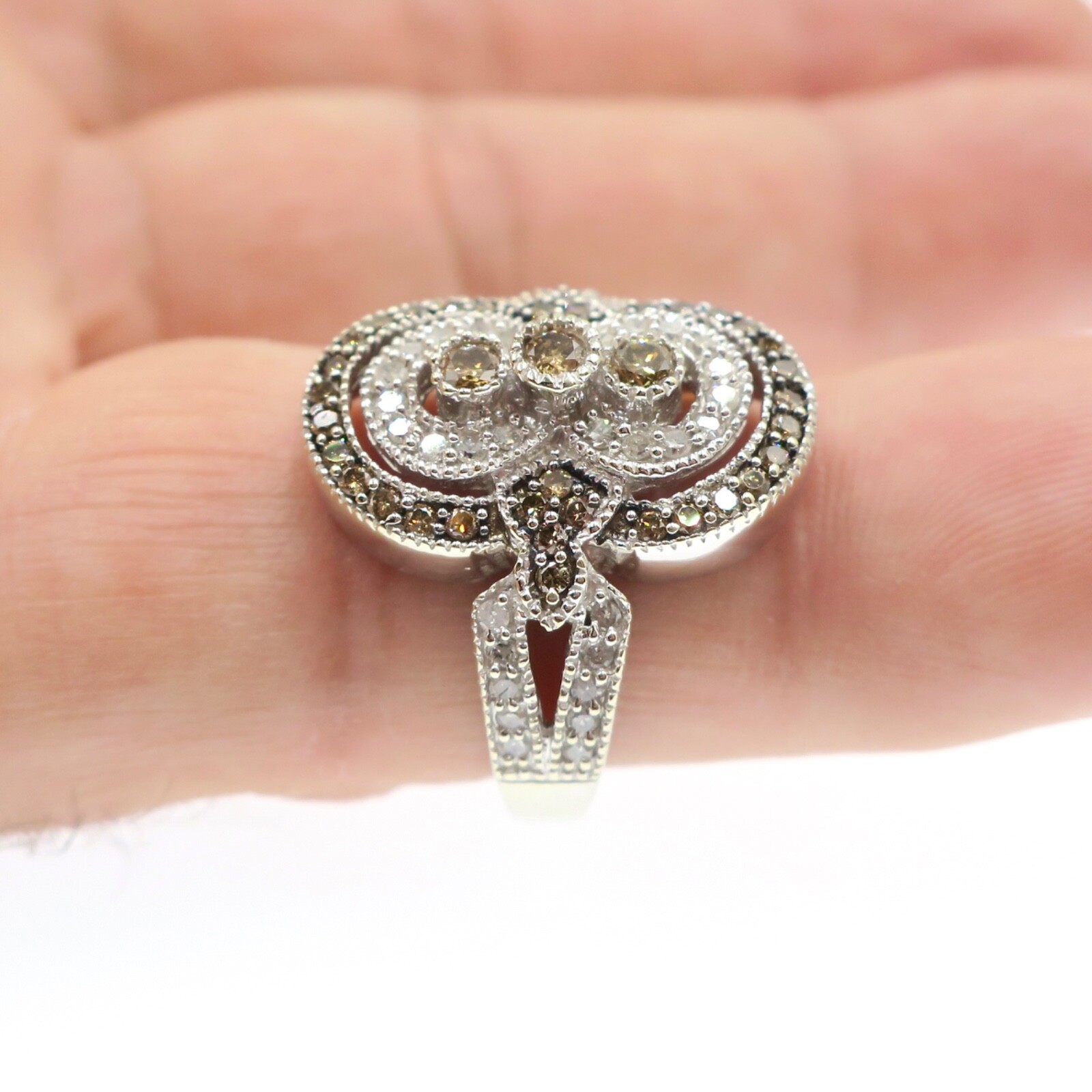 10k Solid White Gold Natural Champagne and White Diamond Cocktail Ring Size 7
