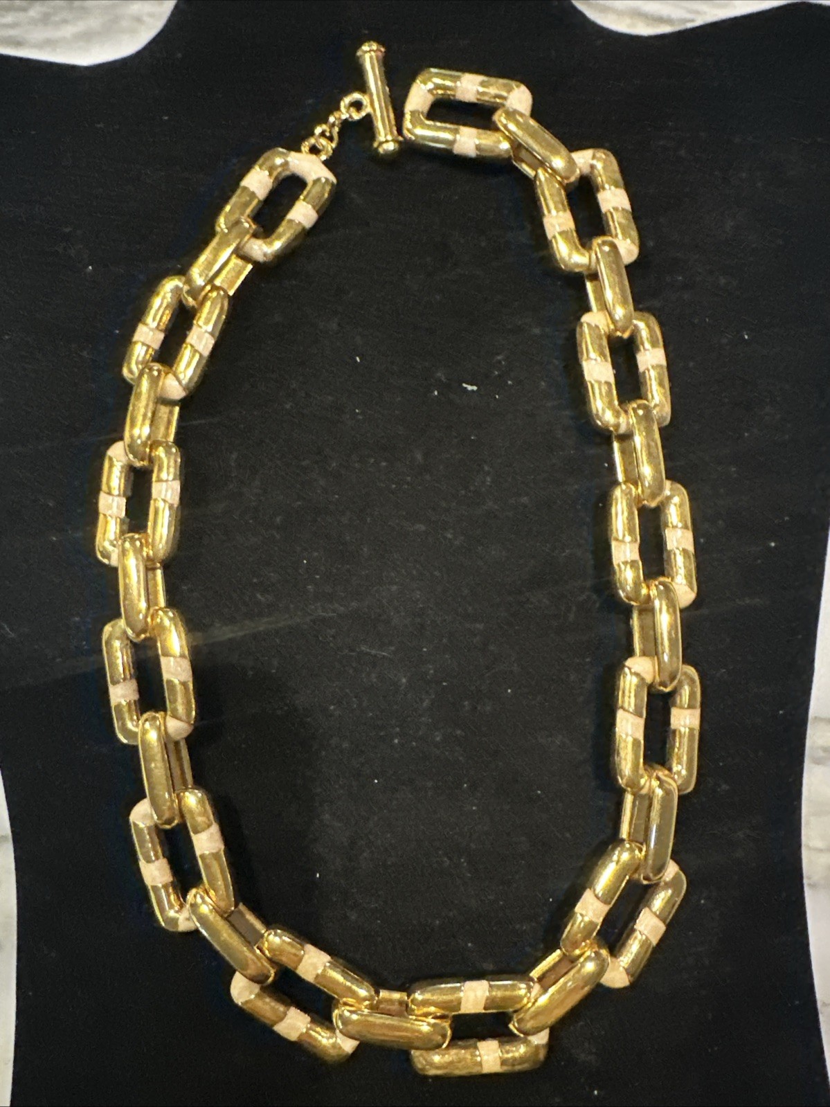 Vintage St John Necklace Chunky Gold Tone Chain Reversible White & Brown Enamel