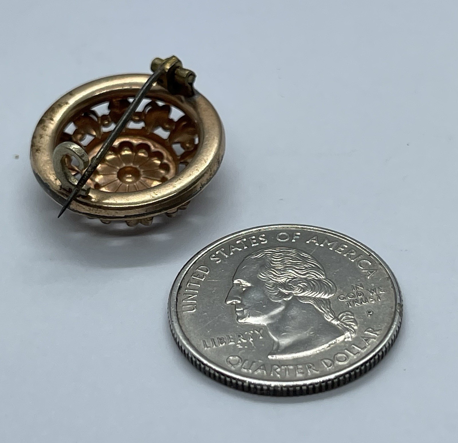 Antique Victorian Edwardian Rose Goldtone Spiral Hearts Pierced Design Brooch