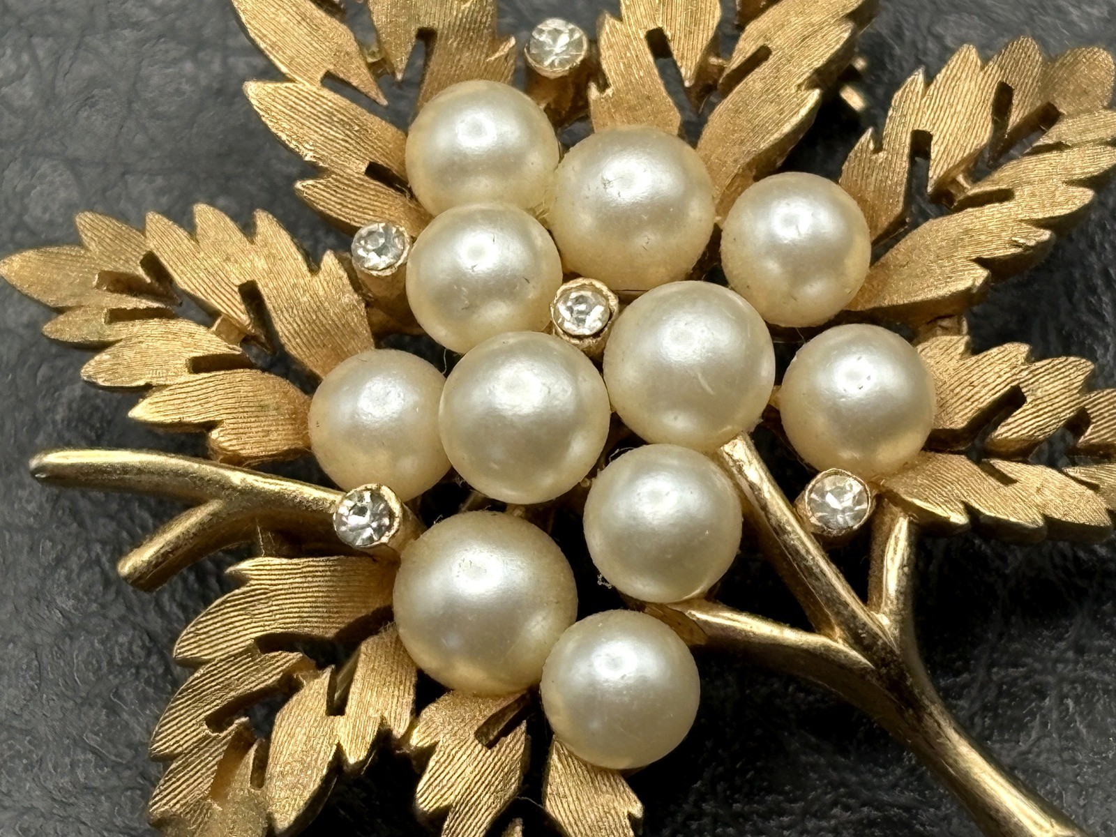 Vintage Crown Trifari Gold Tone Faux Pearl Cluster Rhinestone Leaf Brooch Pin